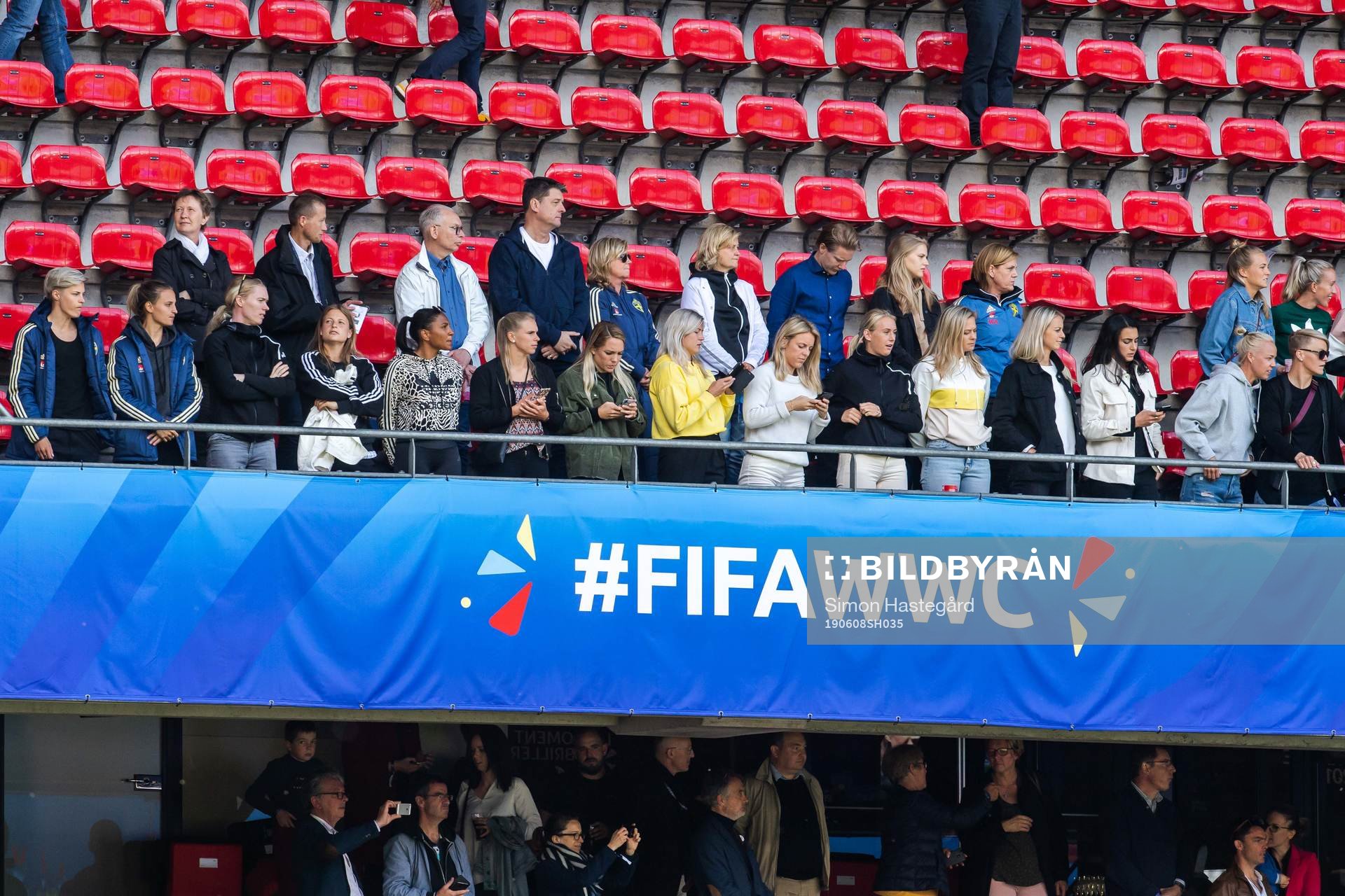 Players of Sweden in the stands