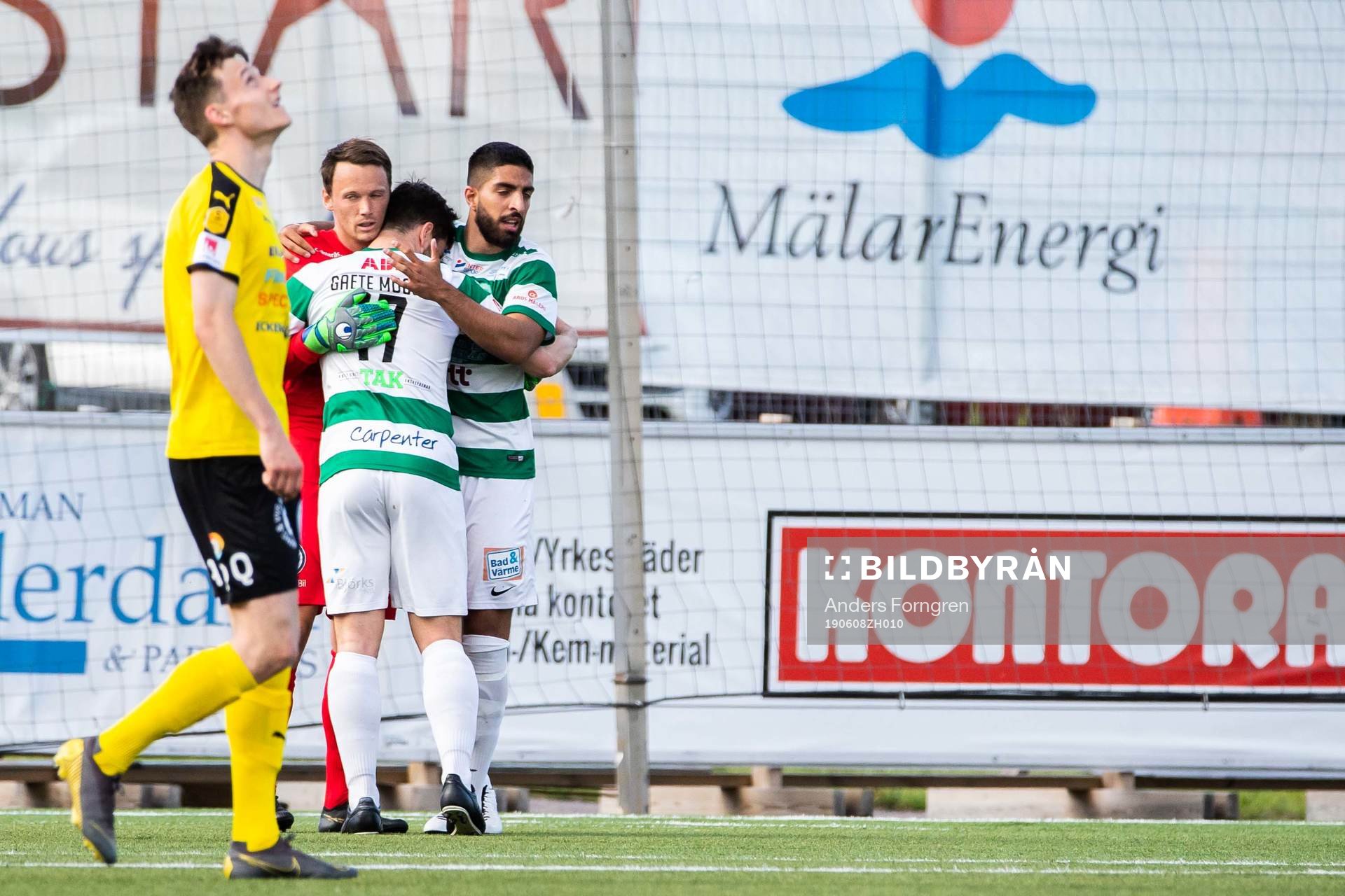 Västerås Sean Sabetkar jublar