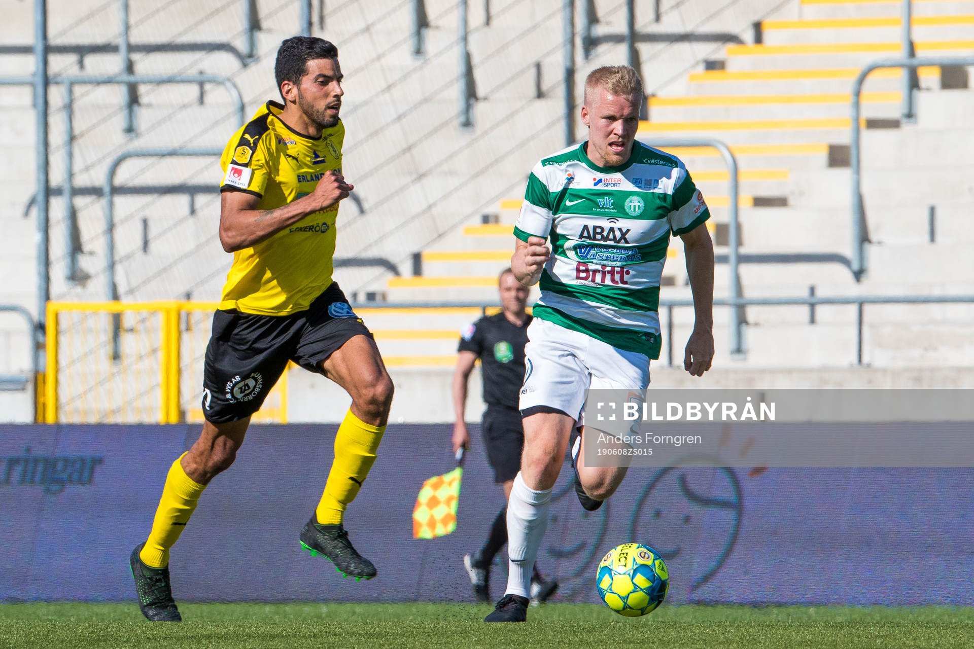 Frejs Pedro Ribeiro och Västerås Simon Johansson
