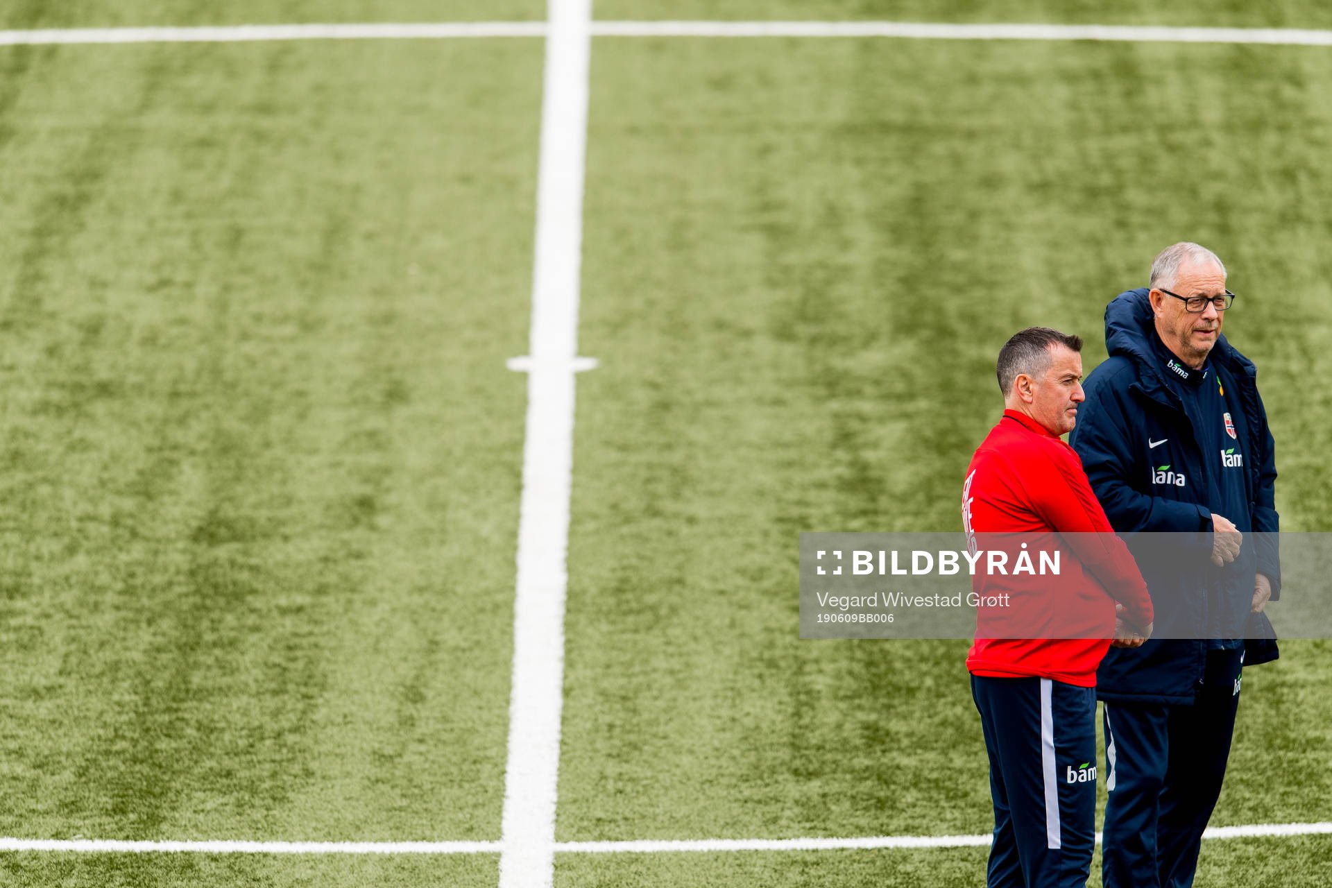 Per Joar Hansen, assistant coach, and Lars Lagerbäck, head