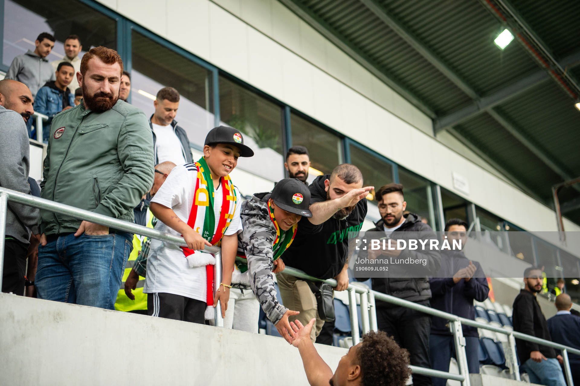 Dalkurds supportrar jublar