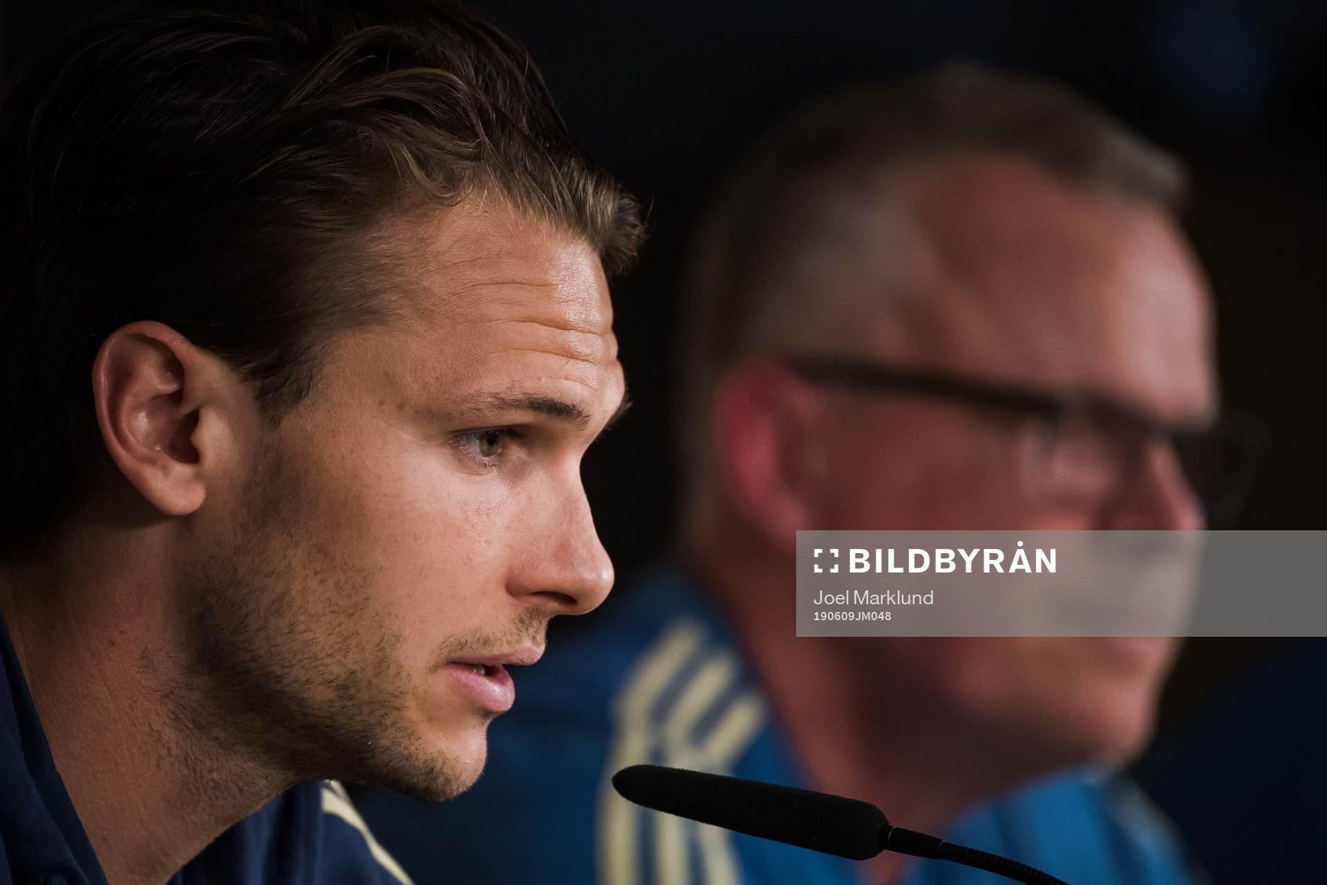Albin Ekdal and head coach Janne Andersson of the Swedish