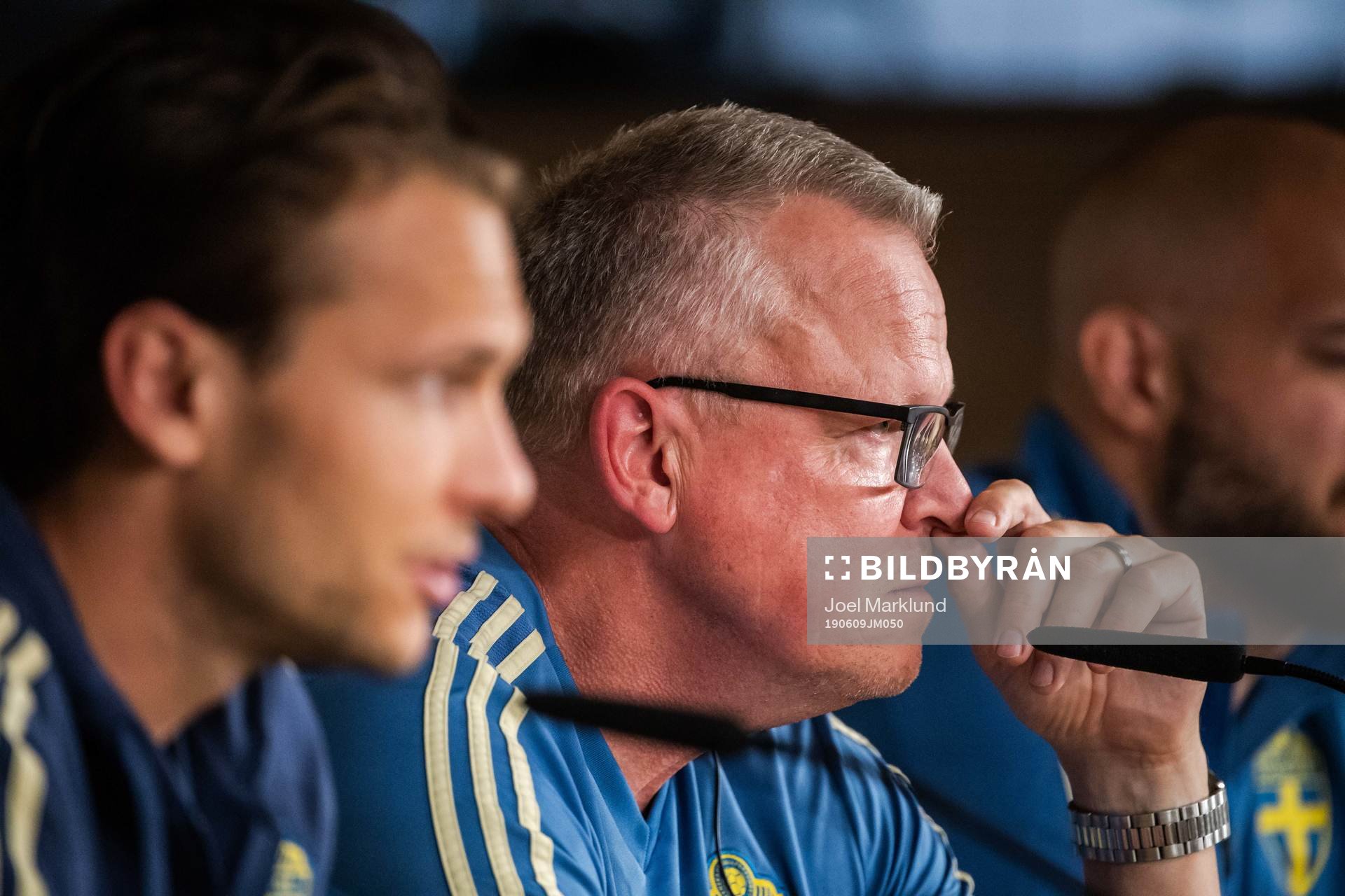 Albin Ekdal and head coach Janne Andersson of the Swedish
