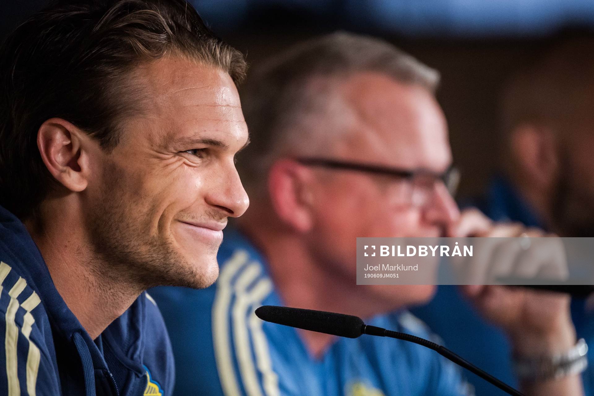 Albin Ekdal and head coach Janne Andersson of the Swedish