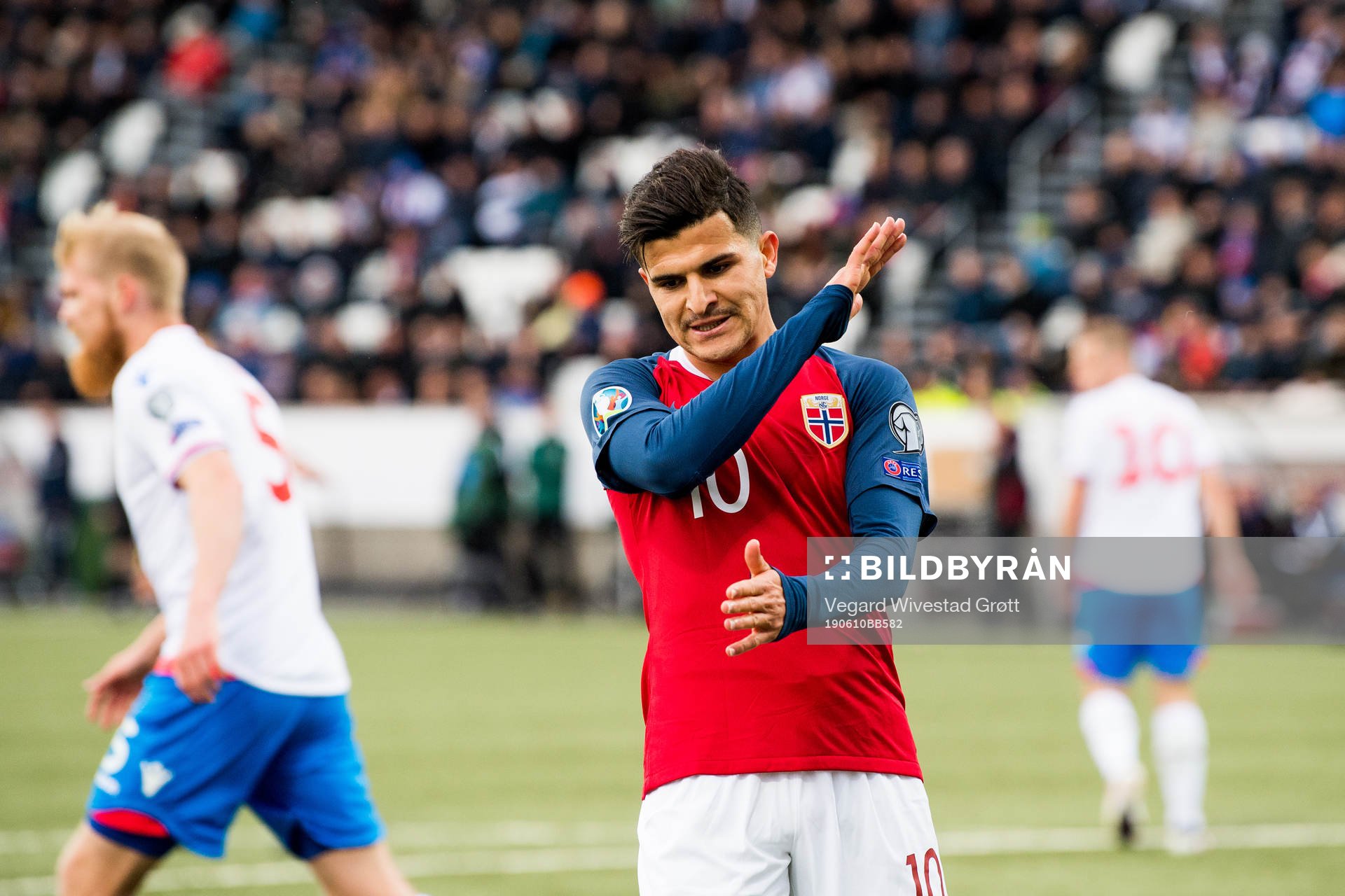 Tarik Elyounoussi of Norway looks dejected