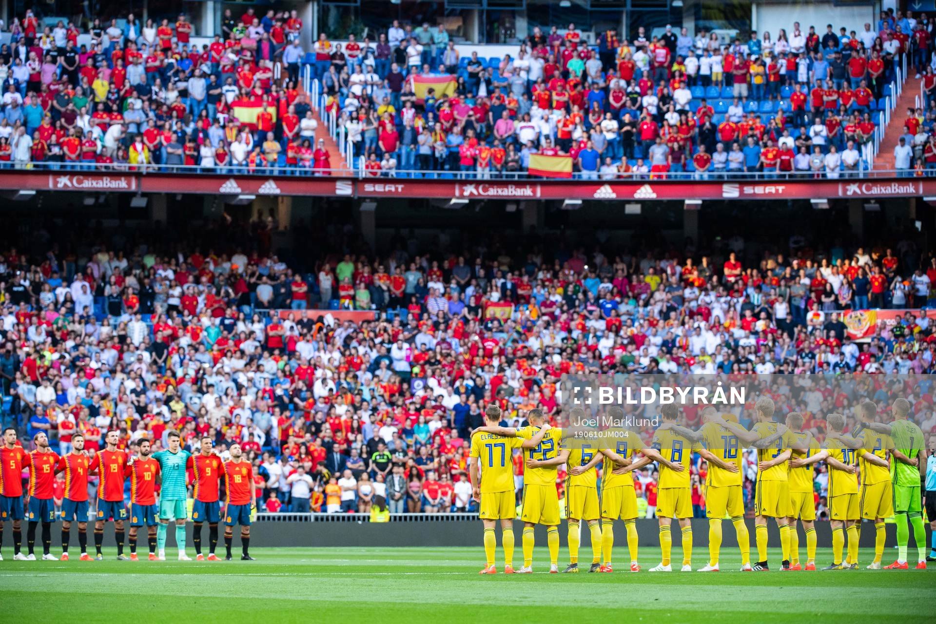 Players of Sweden and of Spain