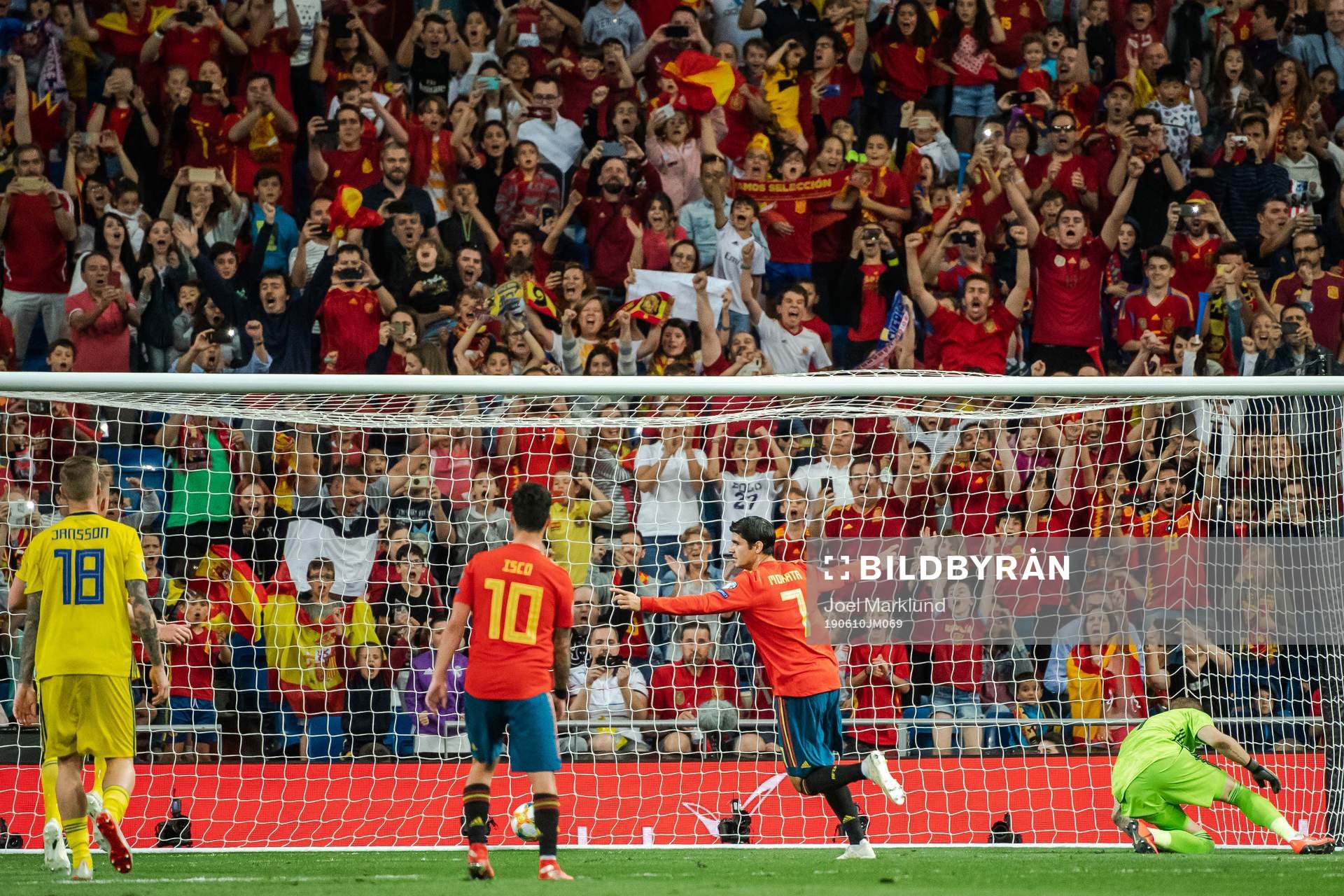 Alvaro Morata of Spain celebrates