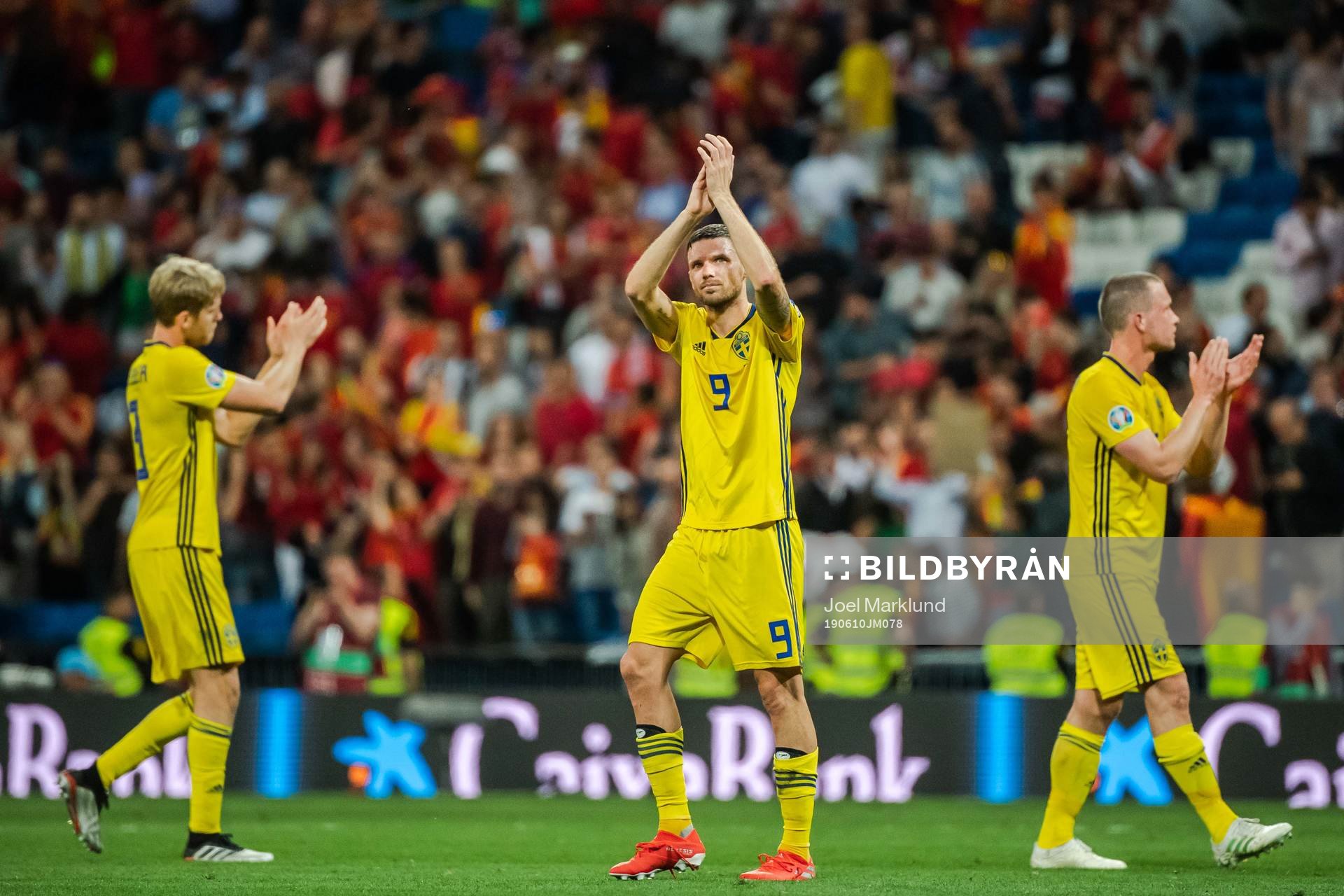 Marcus Berg of Sweden thank the supporters