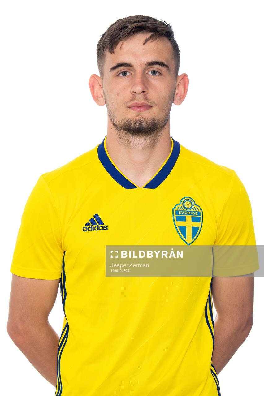 Erion Sadiku i P17-landslaget