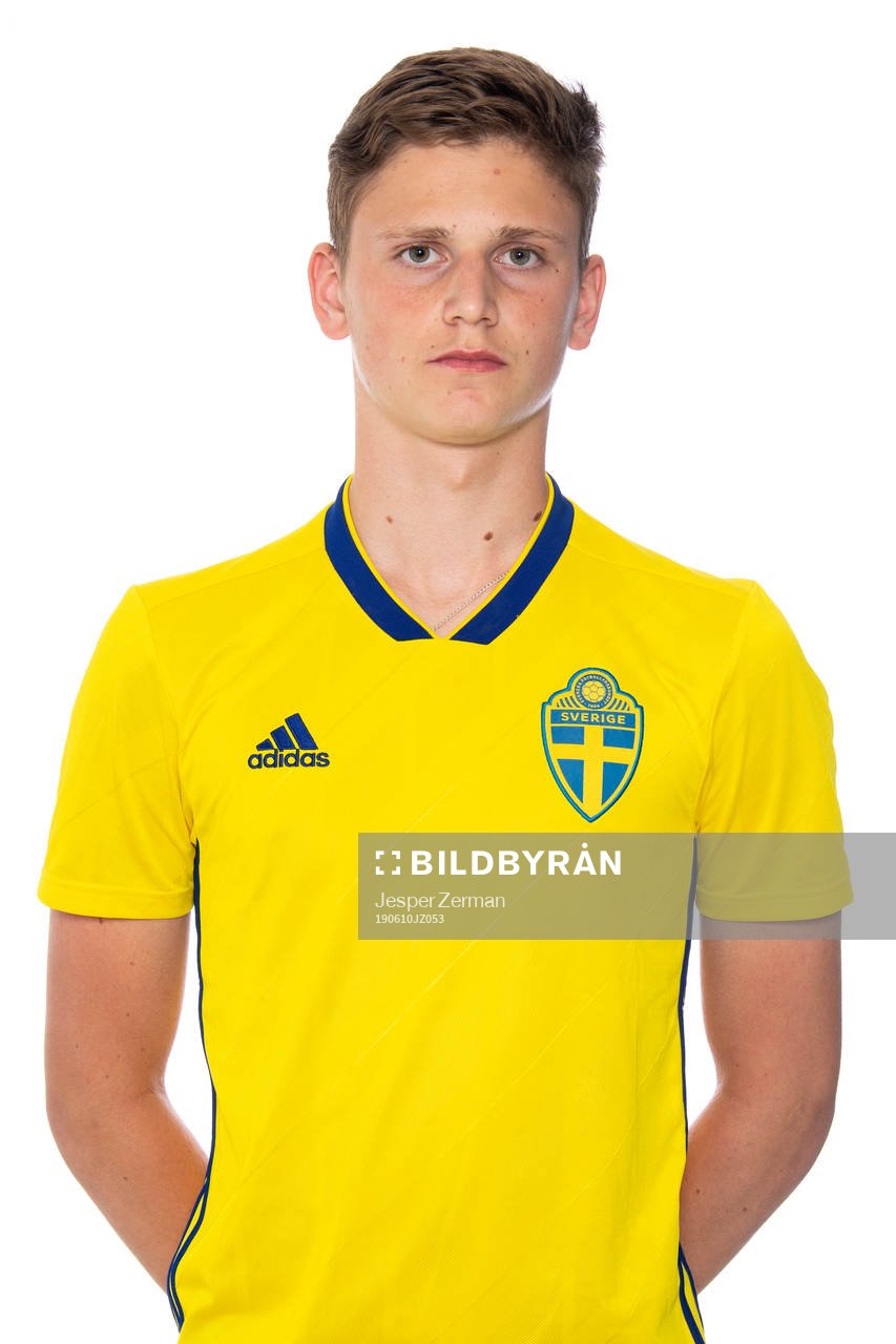Dominik Kolarczyk i P17-landslaget