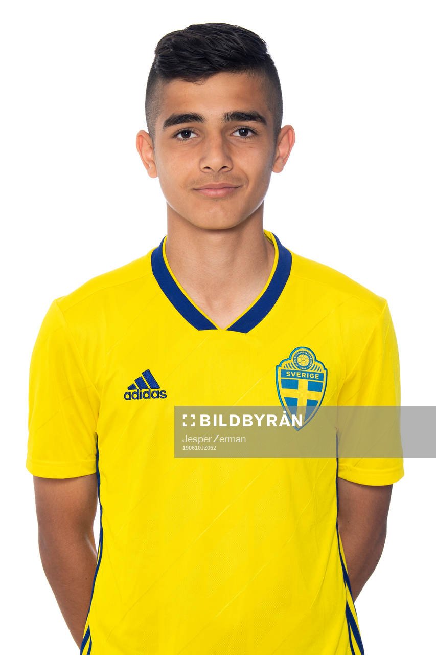 Aimar Sher i P17-landslaget