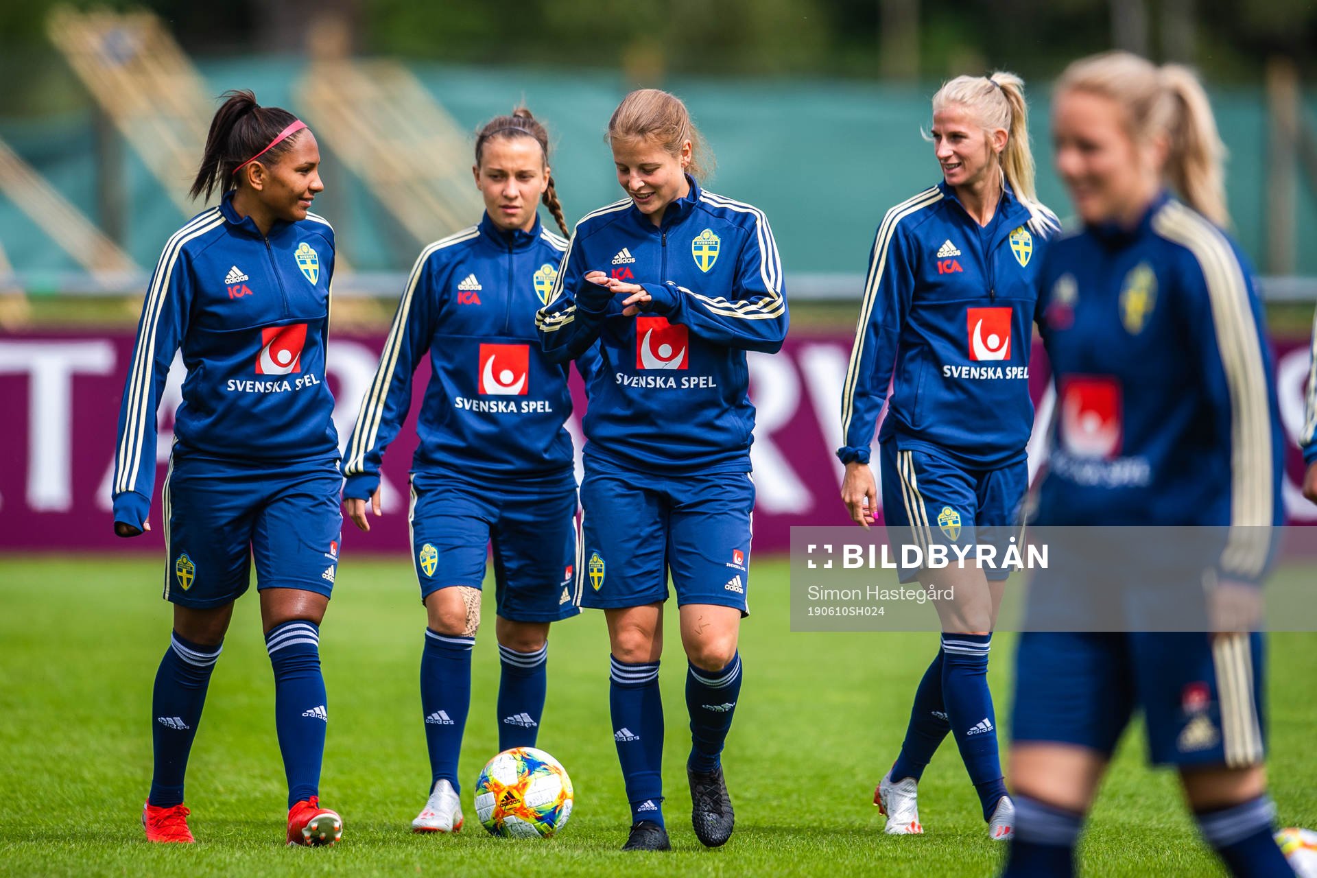 Madelen Janogy , Julia Zigiotti Olme , Anna Anvegård and