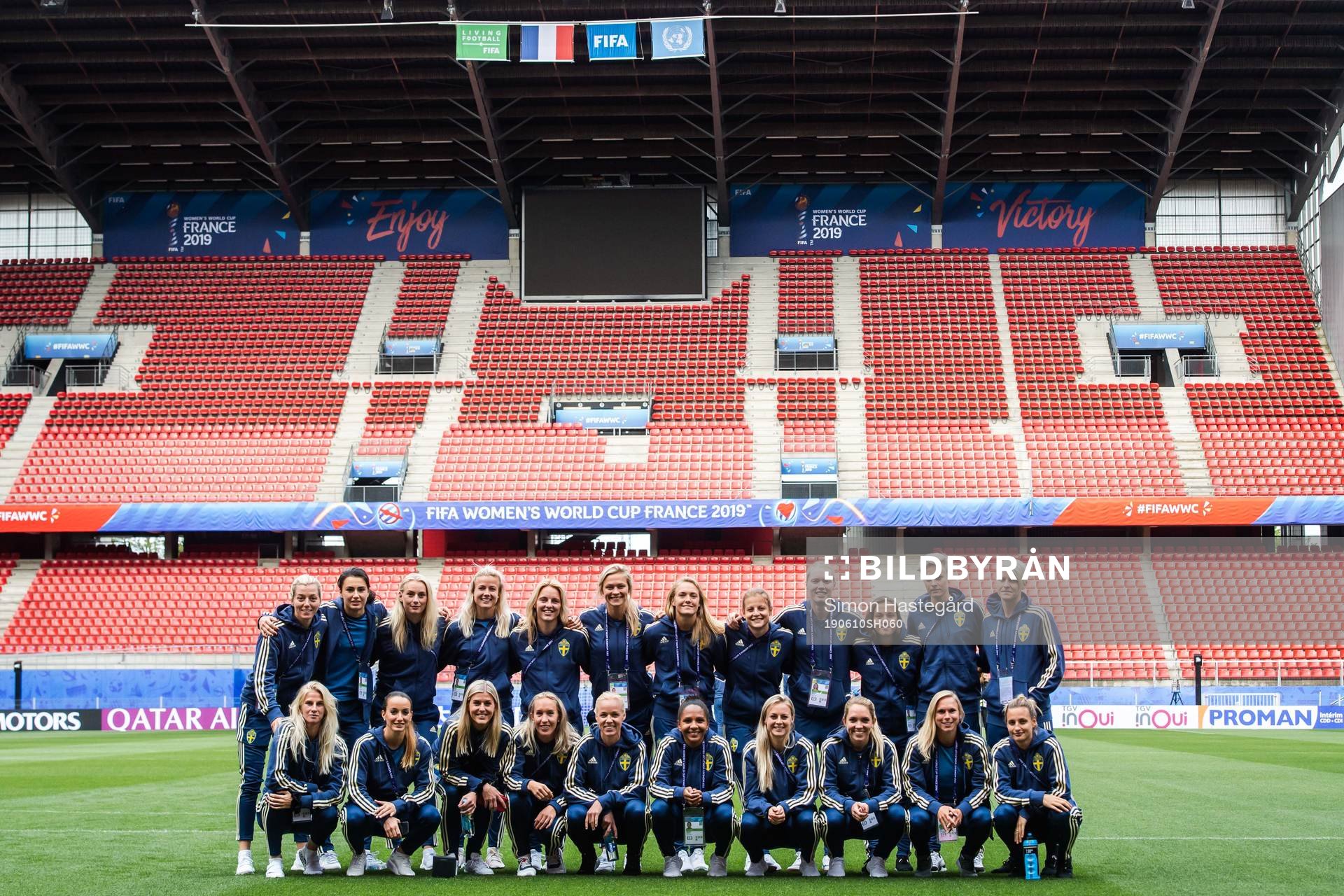 Team Sweden poses for a group photo