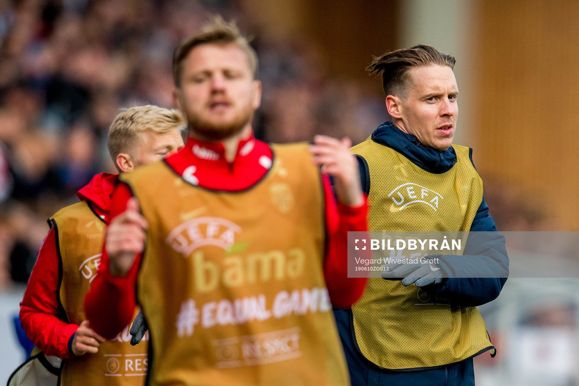 Stefan Johansen of Norway warms up