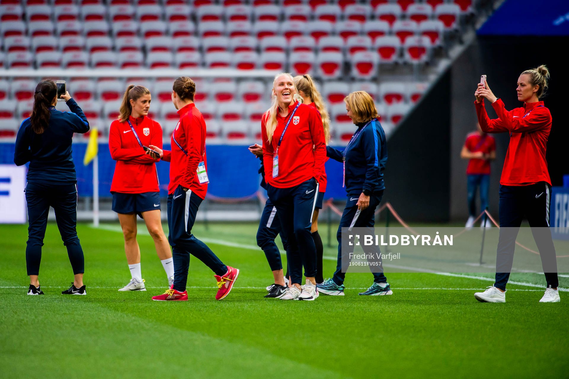 Maren Nævdal Mjelde, Isabell Lehn Herlovsen, Maria