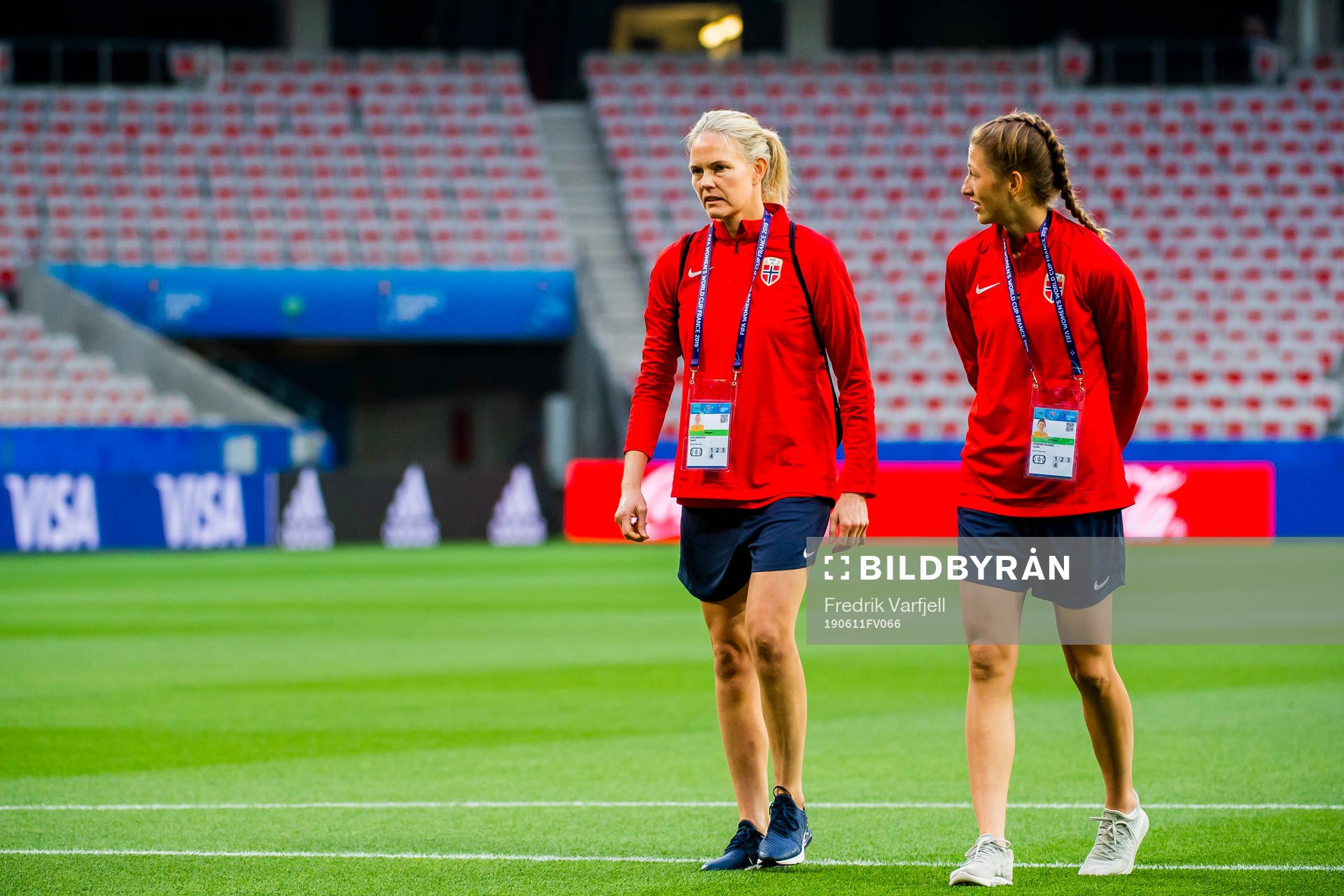 Goalkeeper Ingrid Hjelmseth and goalkeeper Cecilie