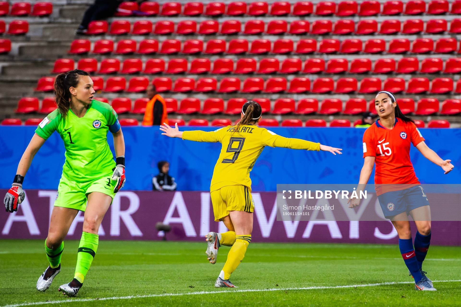 Kosovare Asllani of Sweden celebrates