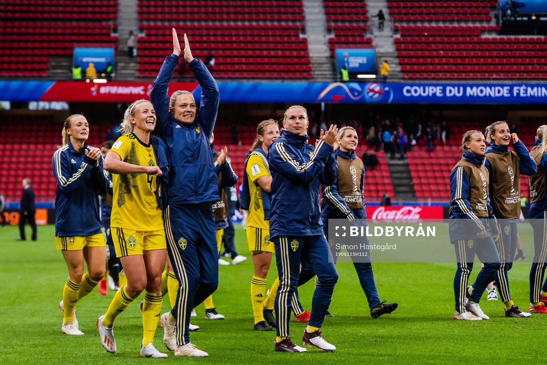 Hanna Glas and Fridolina Rolfö of Sweden celebrate
