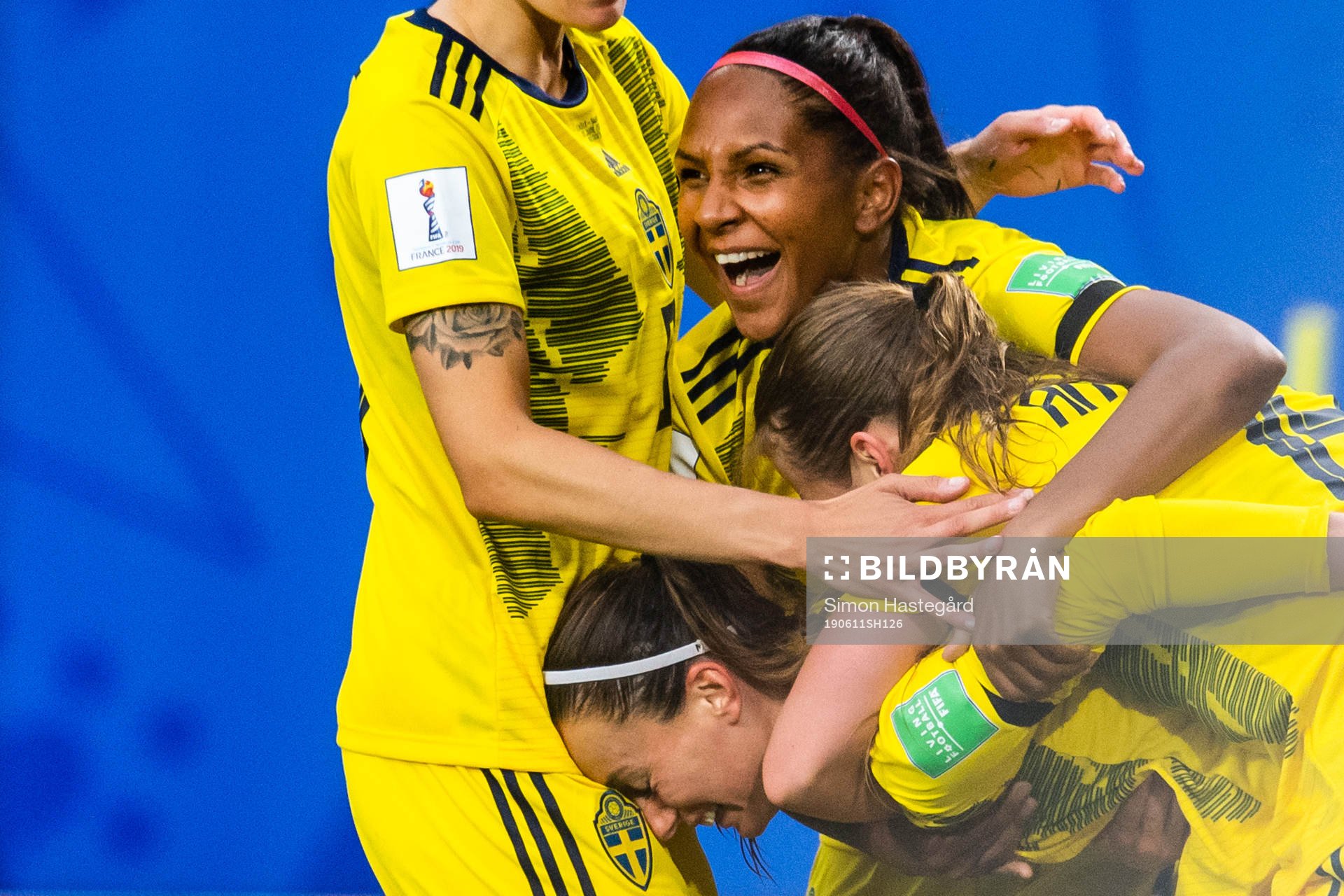 Madelen Janogy and Kosovare Asllani of Sweden celebrate the
