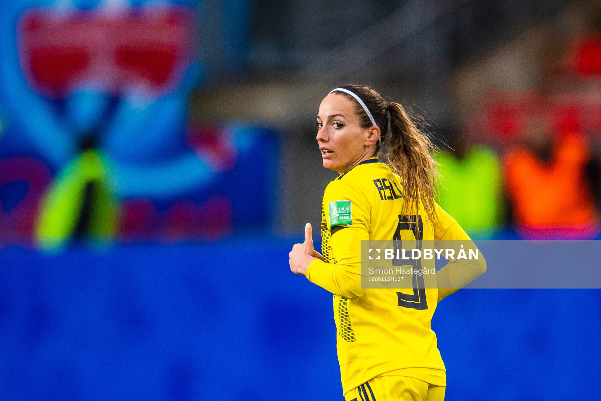 Kosovare Asllani of Sweden celebrates the 0-1 goal