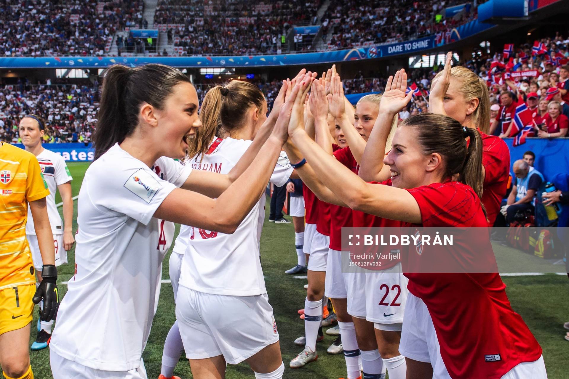 Ingrid Syrstad Engen and Cecilie Redisch Kvamme of Norway