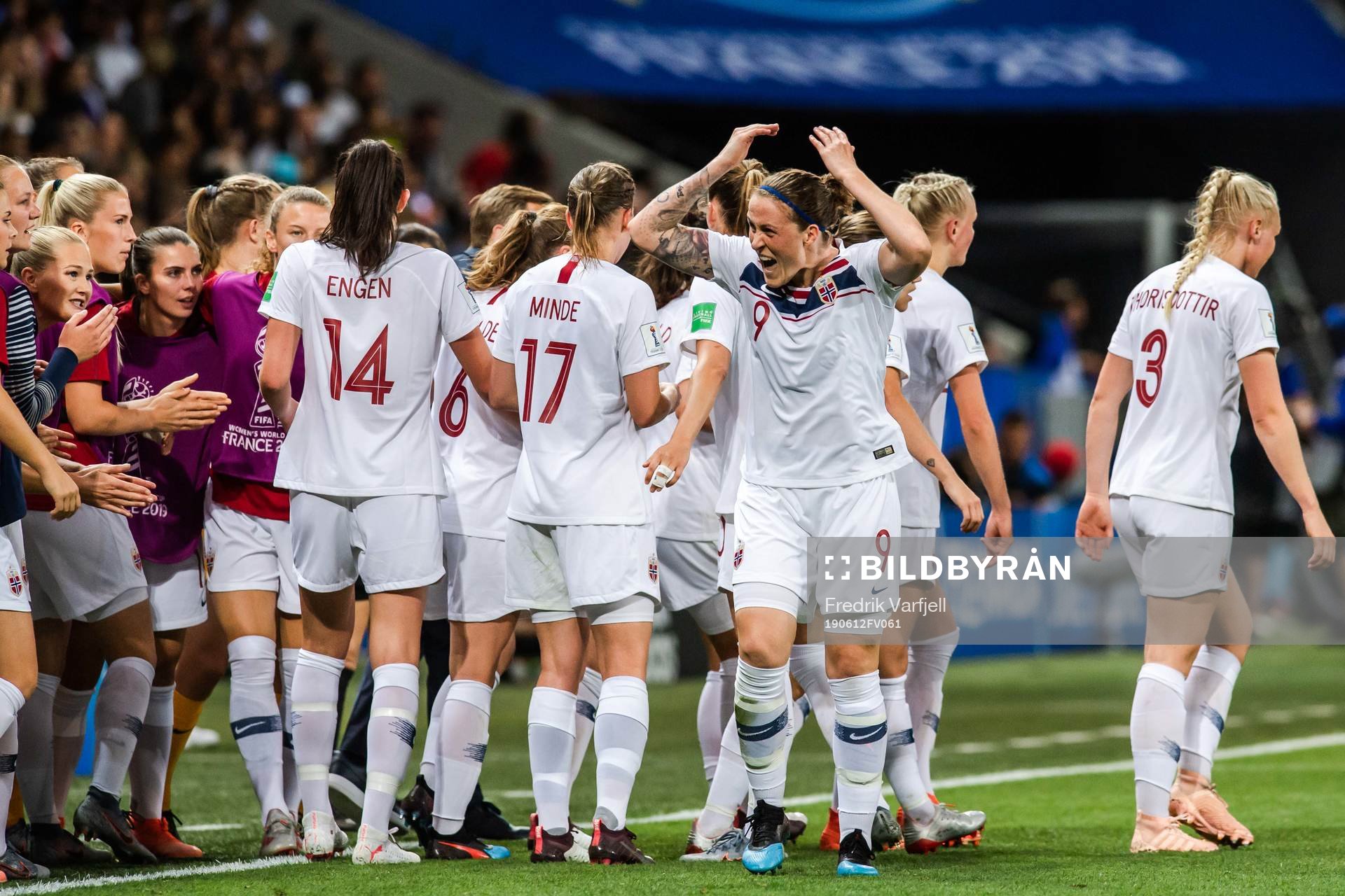 Isabell Lehn Herlovsen of Norway celebrate with teammates