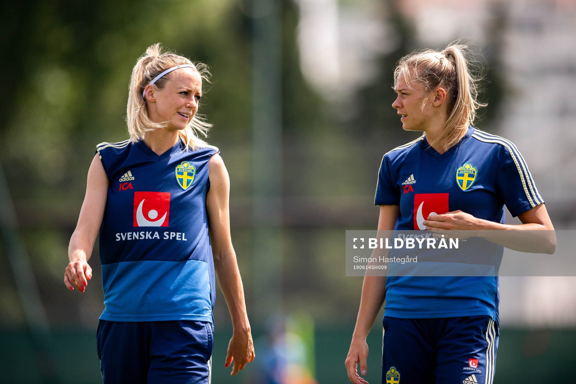 Amanda Ilestedt and Fridolina Rolfö of Sweden