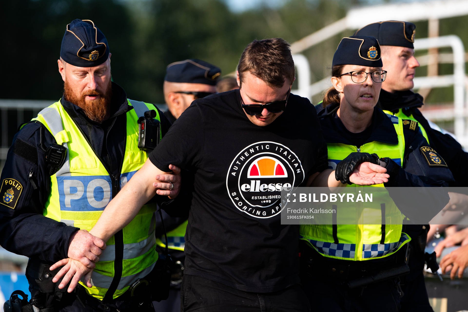 En Västerås supporter blir gripen