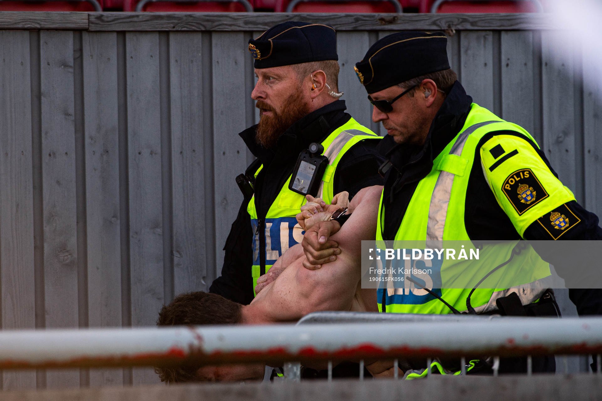 En Västerås supporter blir gripen