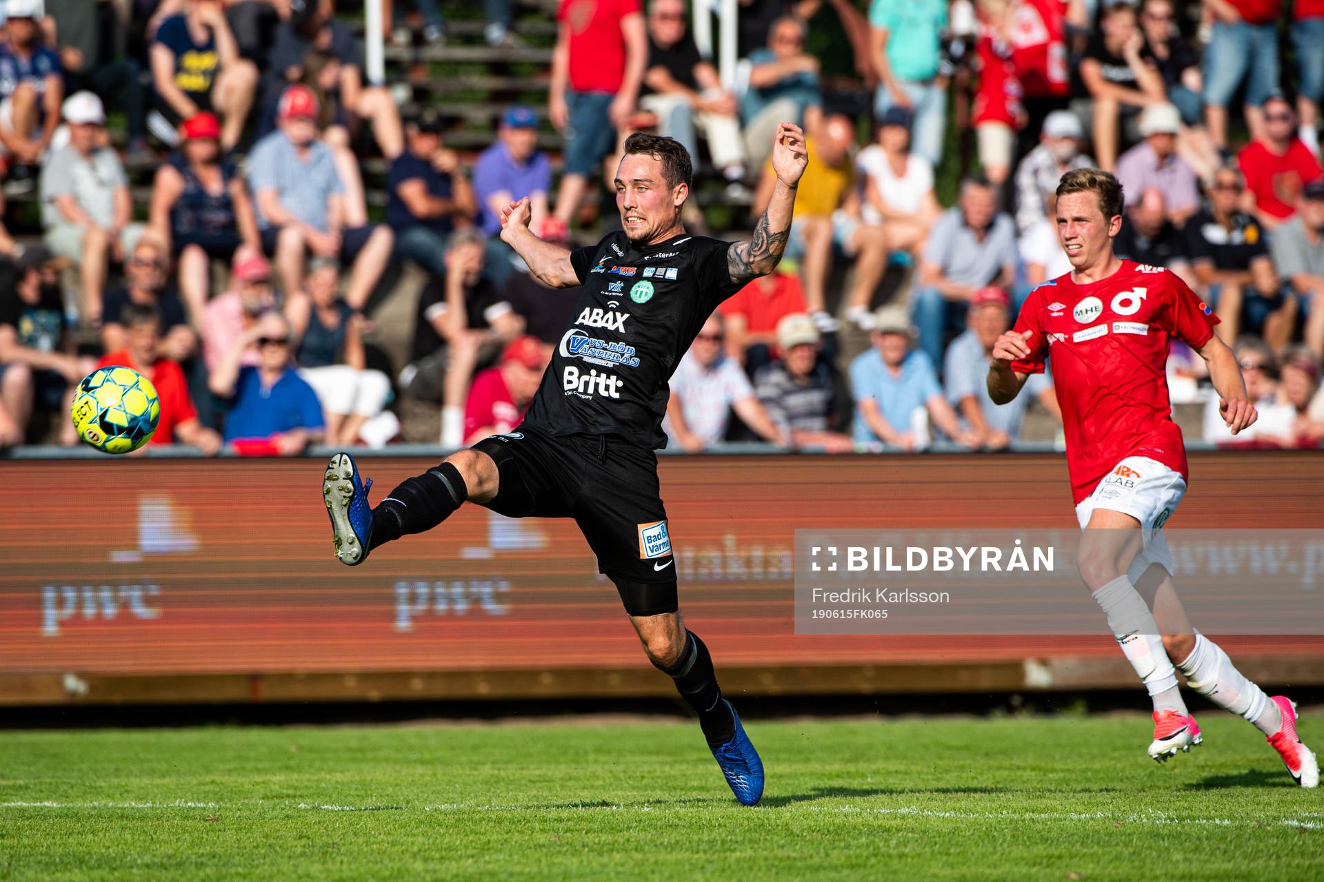Västerås Filip Tronet och Degerfors Erik Lindell