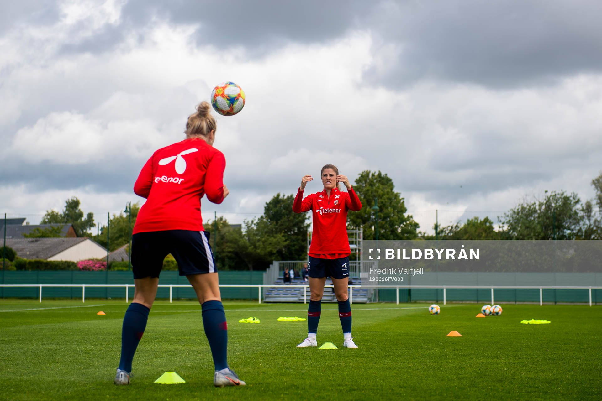 Elise Hove Thorsnes and Maren Nævdal Mjelde of Norway
