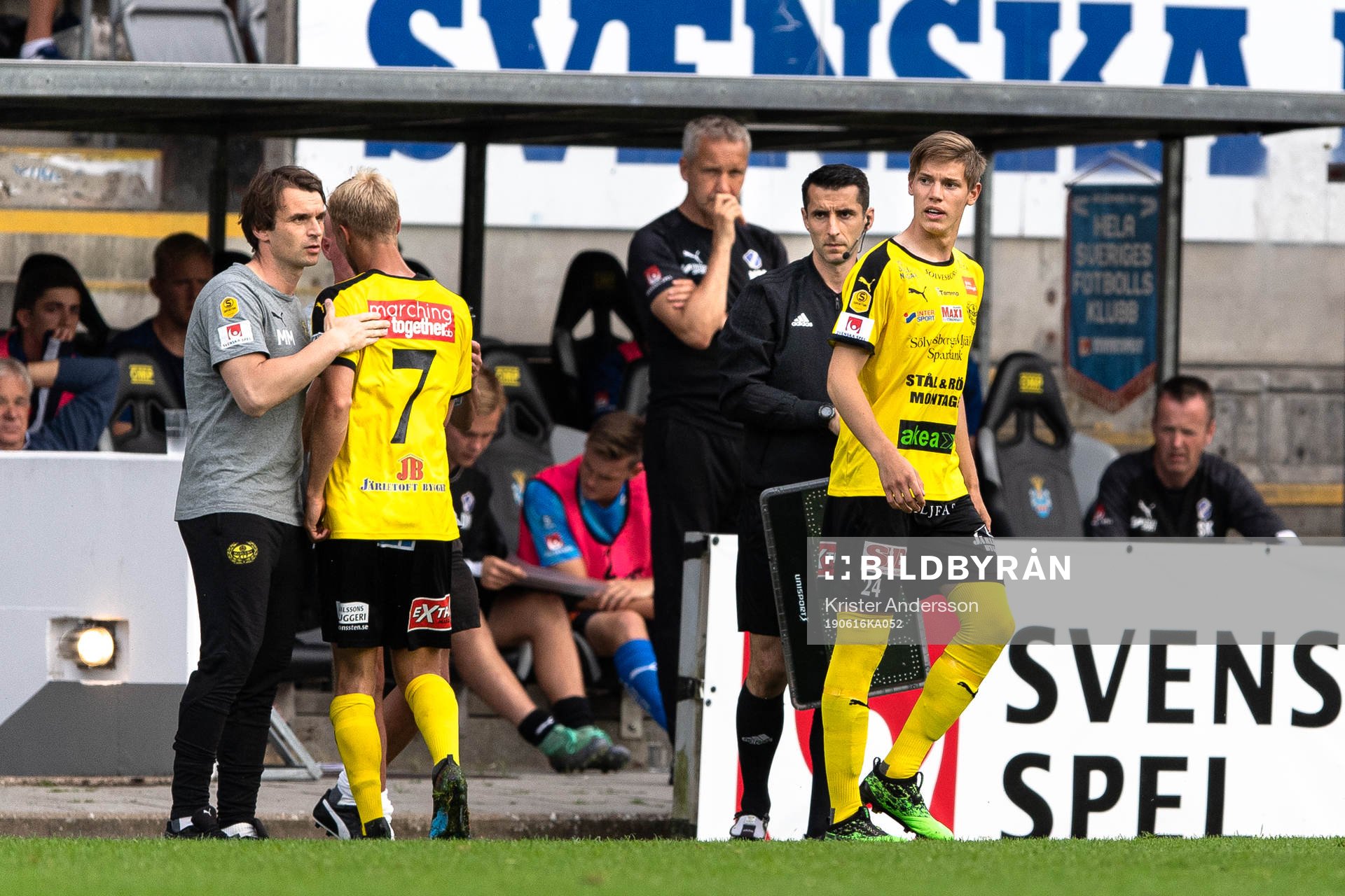 Mjällbys Taylor Silverholt byts in