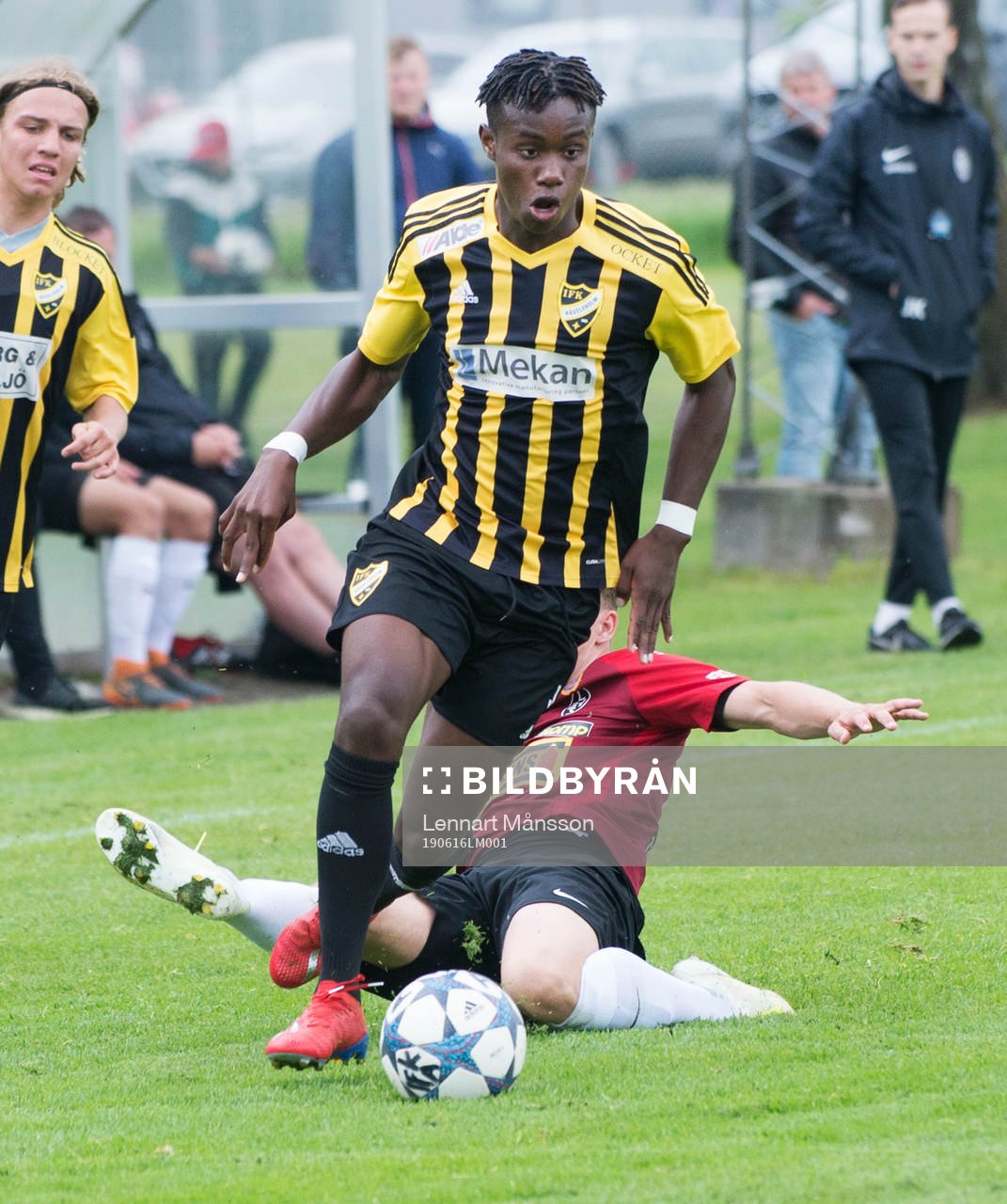 IFK Hässleholms Carl Mujaguzi  i matchen i