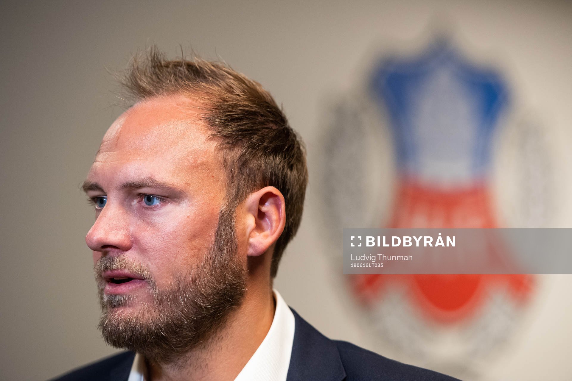 Spelande sportchef Andreas Granqvist intervjuas av media efter att Henrik Larssn (ej i bild) presenterats som ny tränare under en presskonferens med Helsingborg den 16 juni 2019 i Helsingborg.