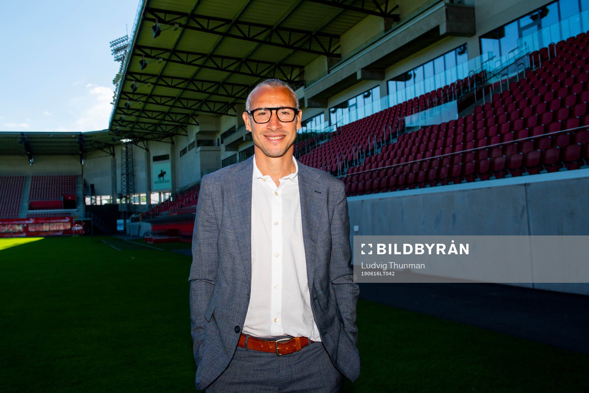 Henrik Larsson poserar för ett porträtt efter en presskonferens där han presenterats som ny tränare för Helsingborg den 16 juni 2019 i Helsingborg.