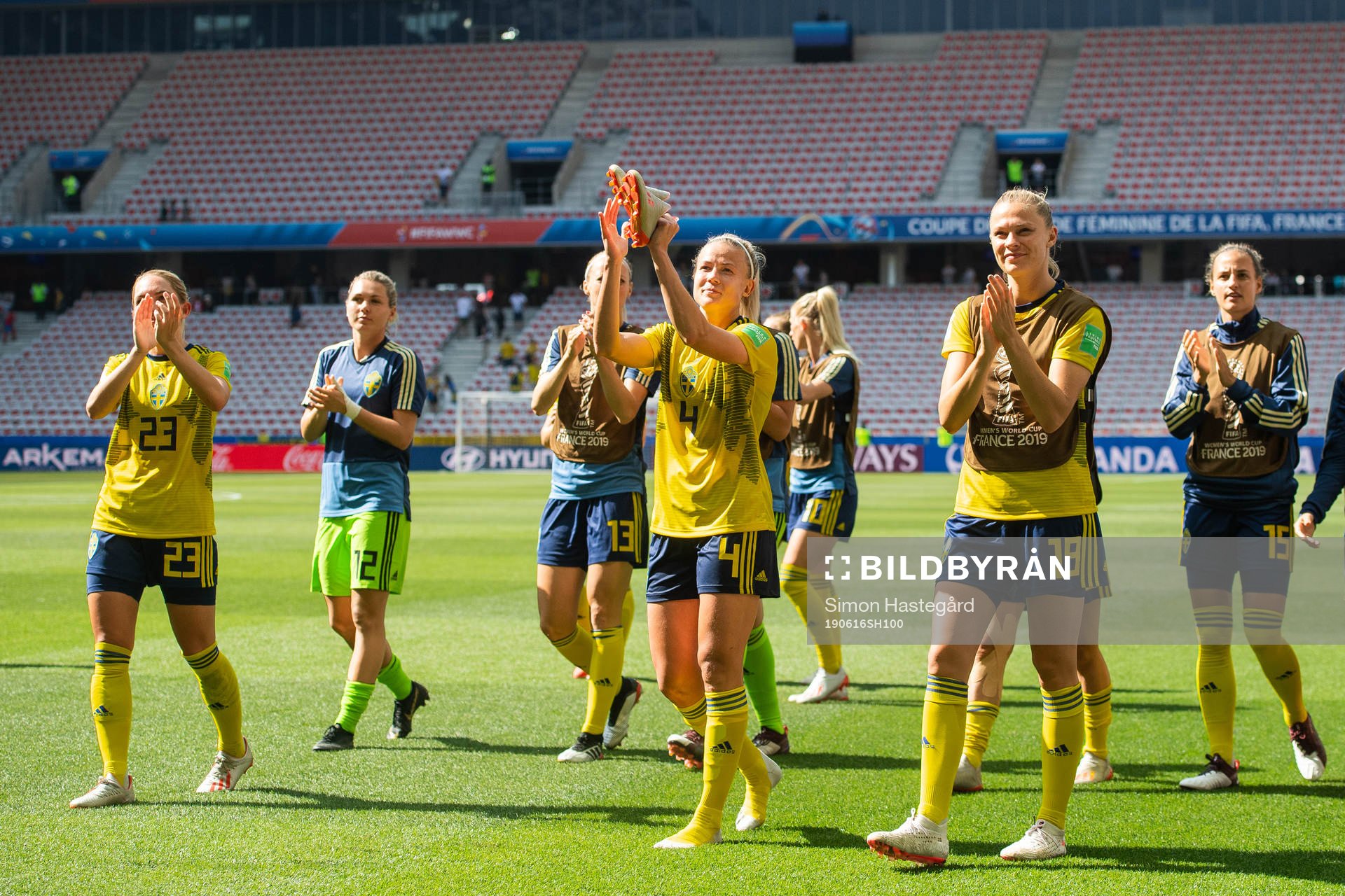Elin Rubensson, Hanna Glas and Fridolina Rolfö celebrate