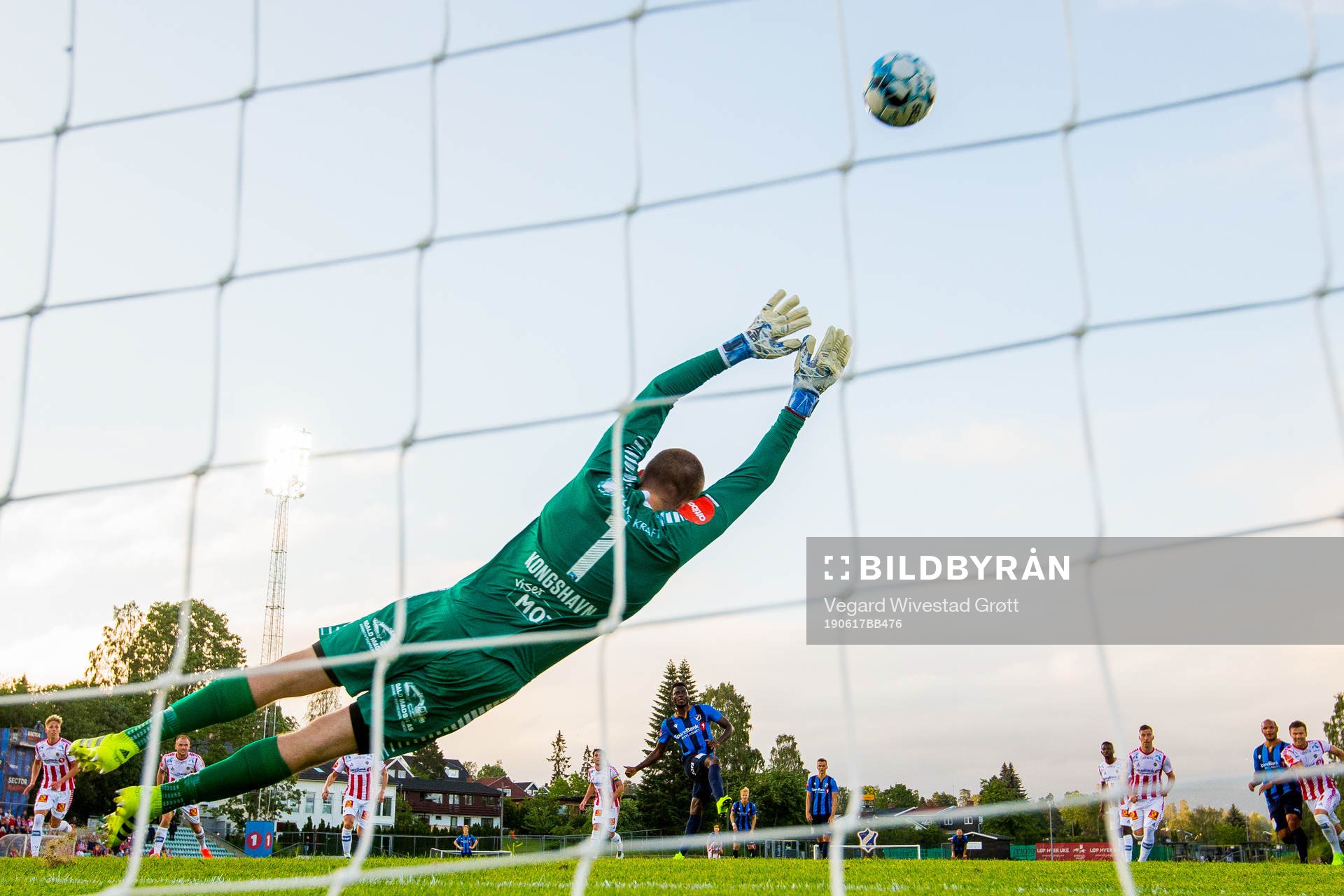 Luc Kassi of Stabæk misses