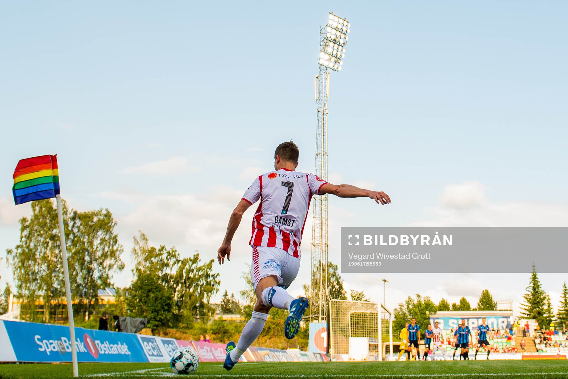 Morten Gamst Pedersen of Tromsø takes a corner kick