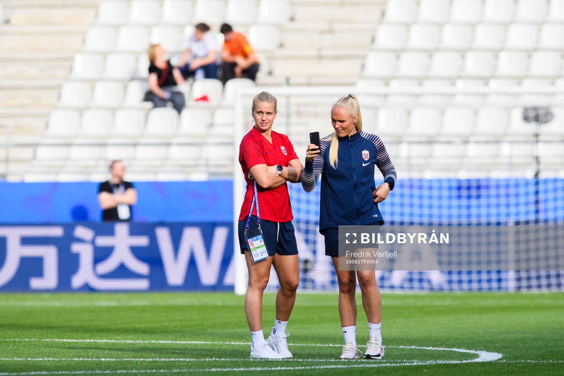 Elise Hove Thorsnes and Maria Thorisdottir of Norway