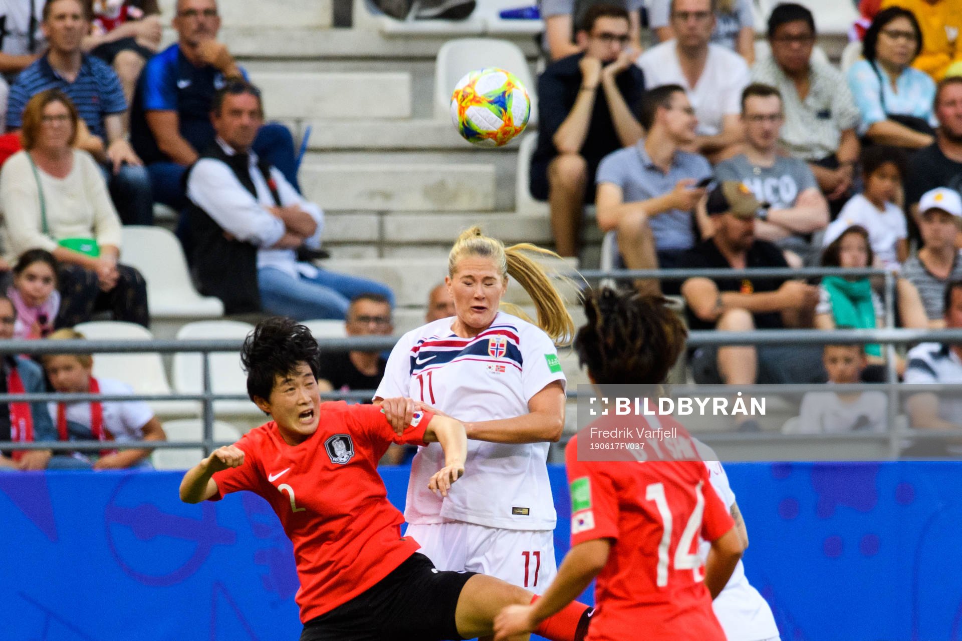 Lee Eunmi of South Korea and Lisa-Marie Karlseng Utland of Norway during the FIFA Women's World Cup match between South Korea and Norway on June 17, 2019 in Reims.