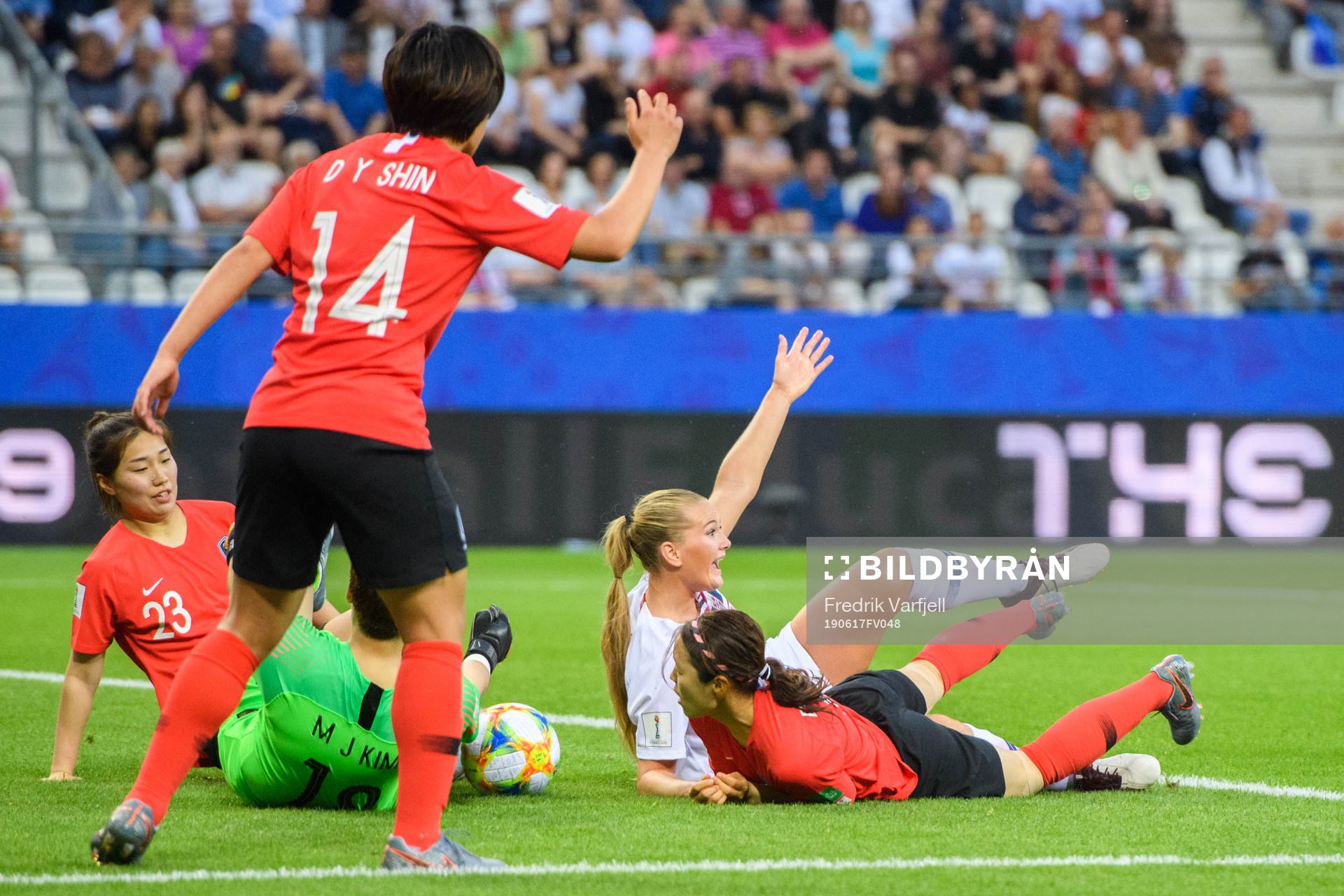 Lisa-Marie Karlseng Utland of Norway reacts