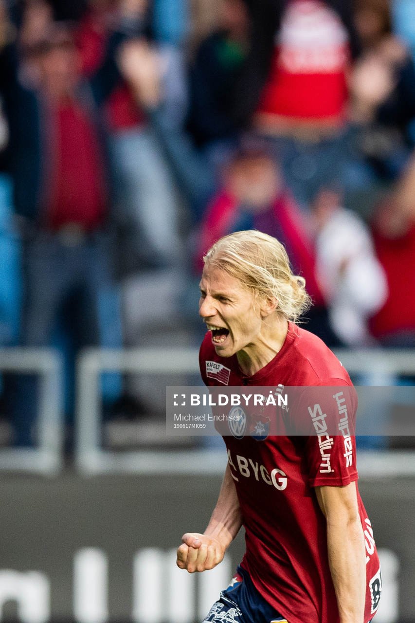 Örgrytes Gustav Ludwigson jublar efter 1-0 målet under fotbollsmatchen i Superettan mellan Örgryte och GAIS den 17 juni 2019 i Göteborg.