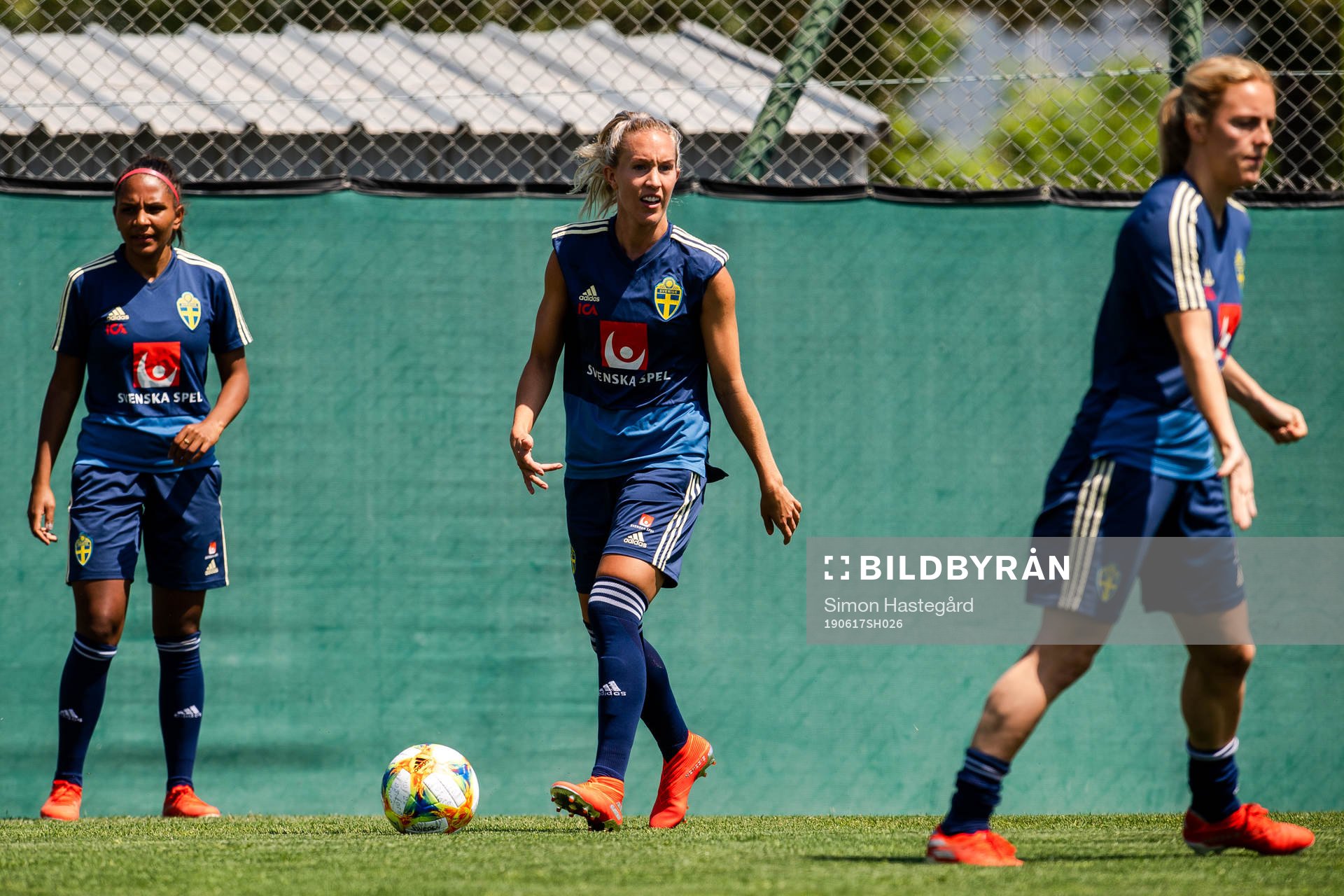 Madelen Janogy, Julia Roddar and Mimmi Larsson  of Sweden