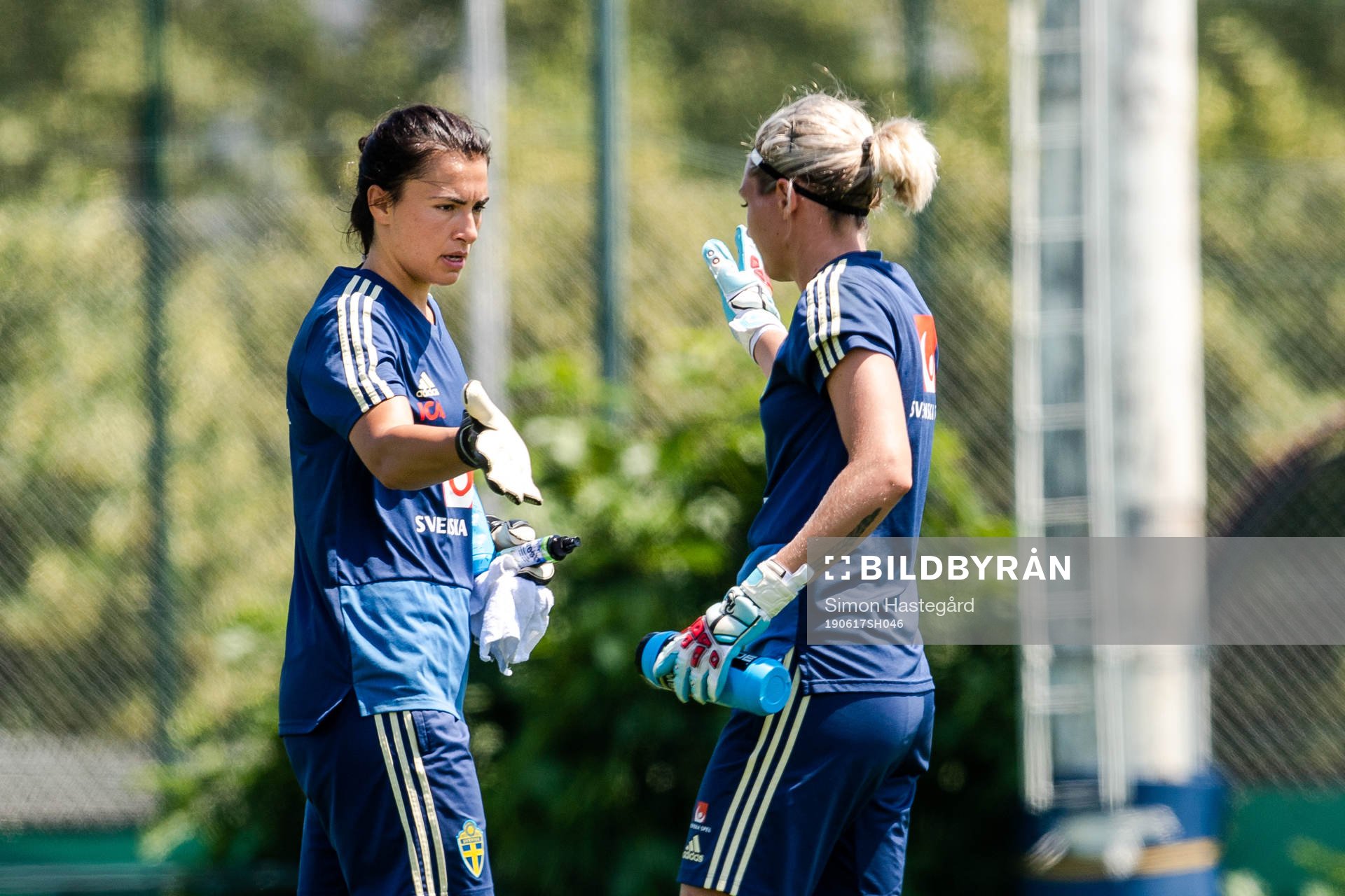 Goalkeepers Zecira Musovic and Jennifer Falk of Sweden