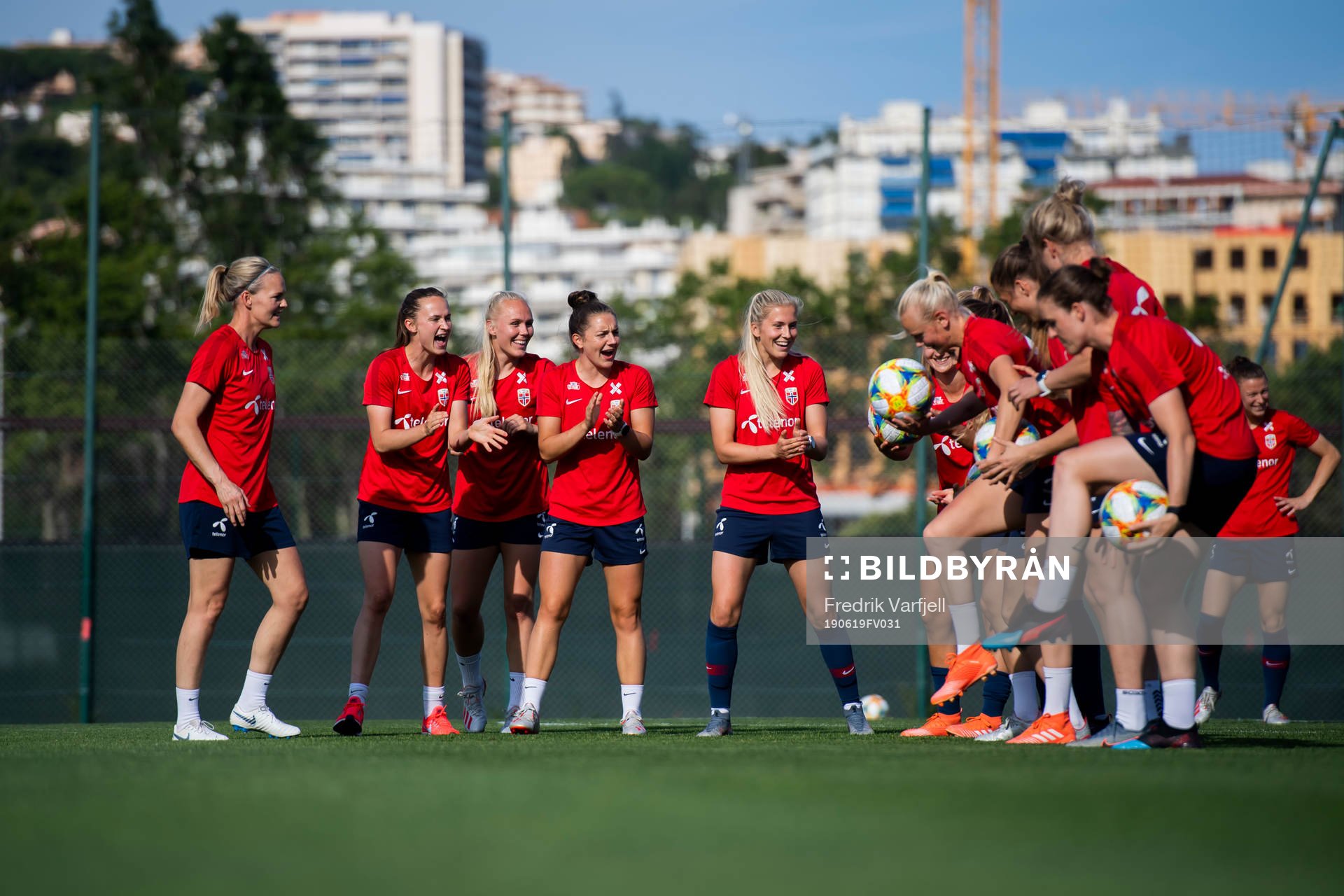 Goalkeeper Ingrid Hjelmseth, Caroline Graham Hansen, Maria
