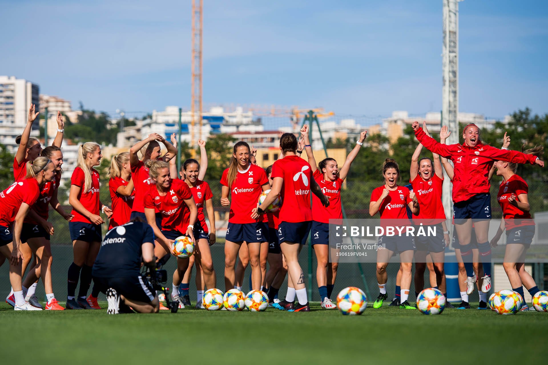 Vilde Bøe Risa, goalkeeper Ingrid Hjelmseth, Caroline