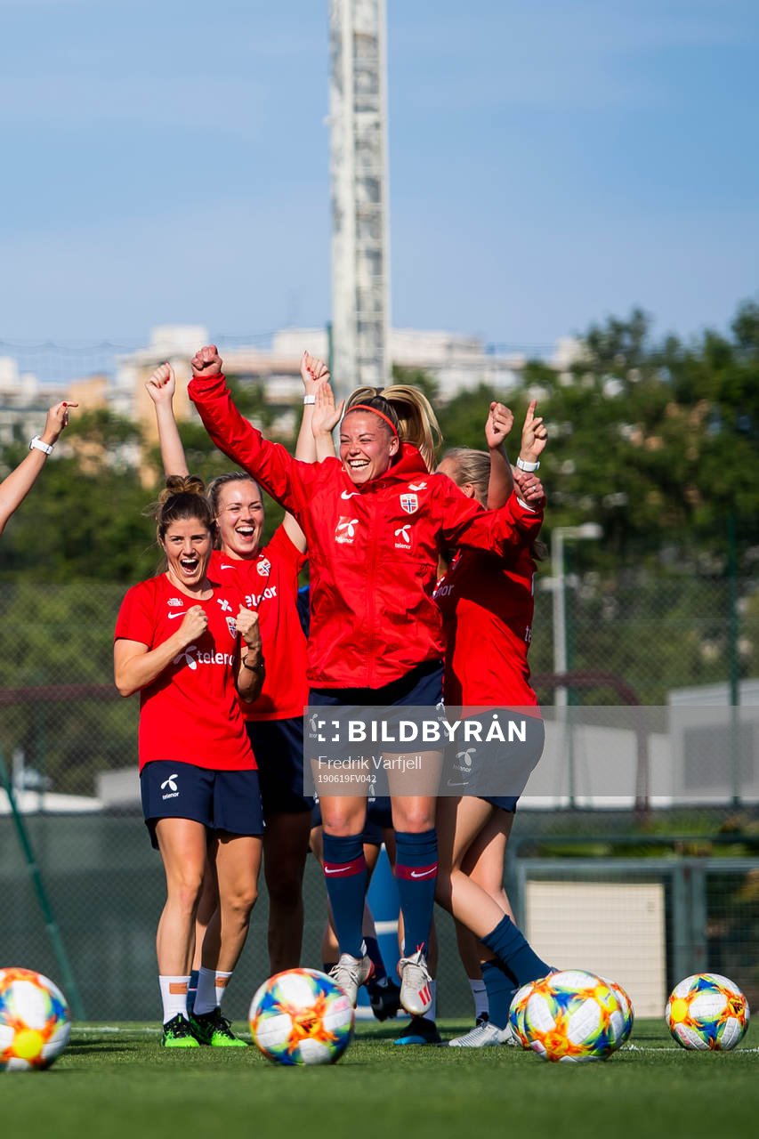 Maren Nævdal Mjelde, Stine Hovland and Therese Sessy Åsland of Norway celebrate during a training session on June 19, 2019 in Nice.