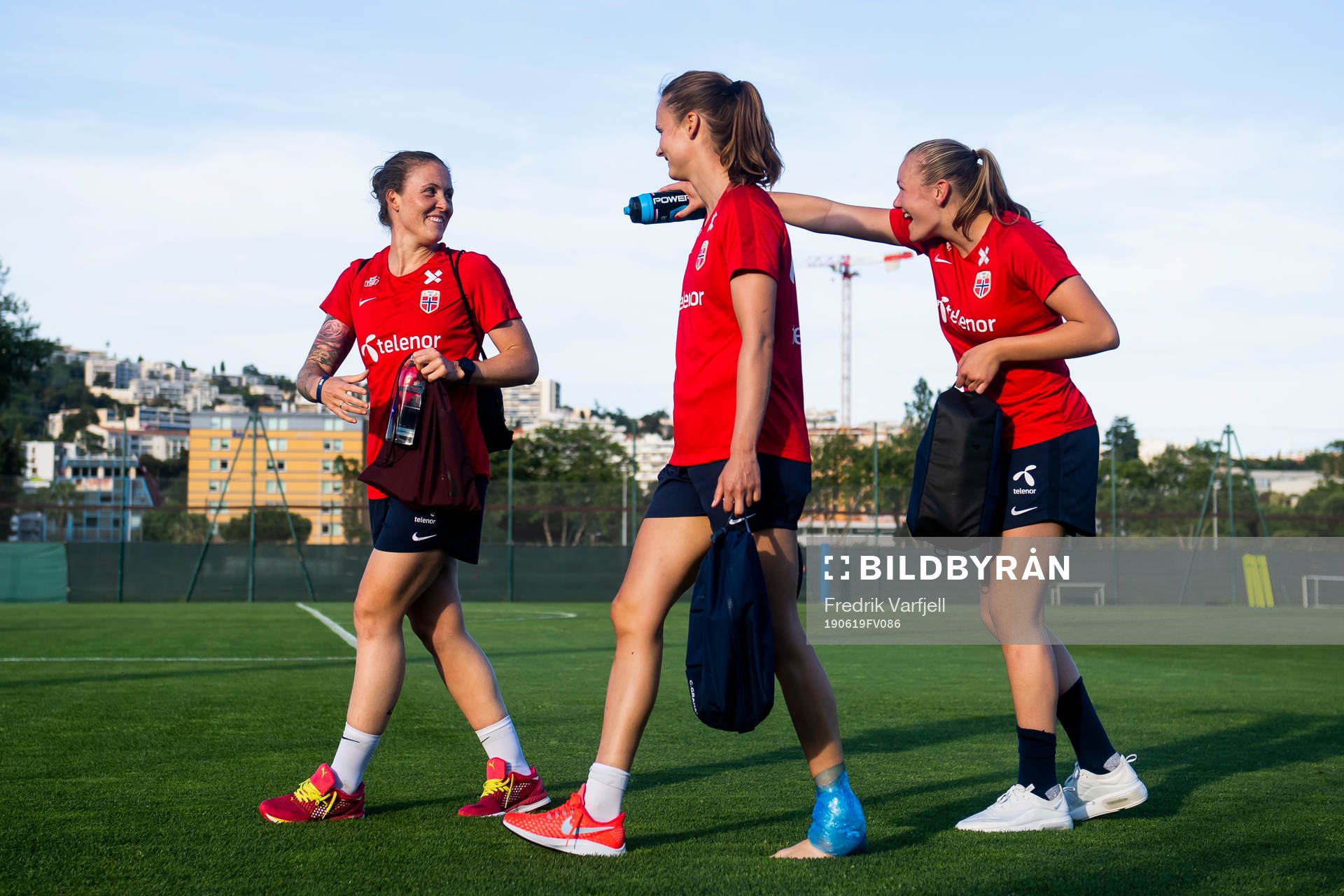 Isabell Lehn Herlovsen, Caroline Graham Hansen and Frida