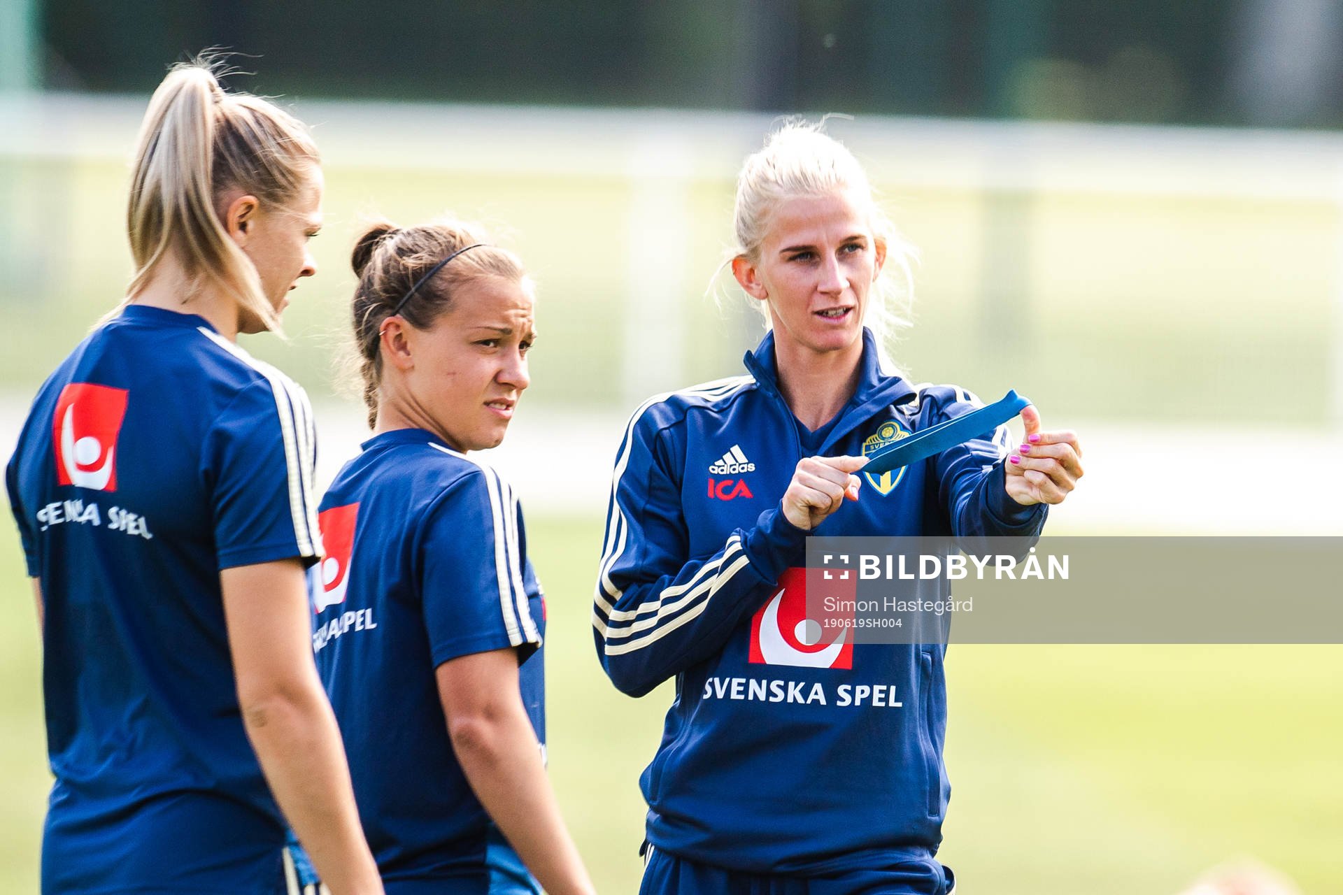 Fridolina Rolfö , Julia Zigiotti Olme and Sofia Jakobsson