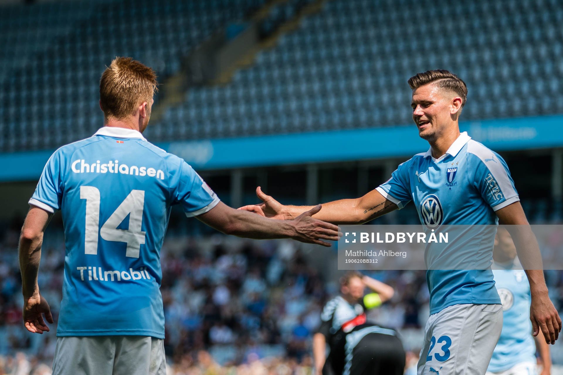 Malmö FFs Anders Christiansen och Marcus Antonsson jublar efter 2-0 under träningsmatchen i fotboll mellan Malmö och Sönderjyske den 20 juni 2019 i Malmö.